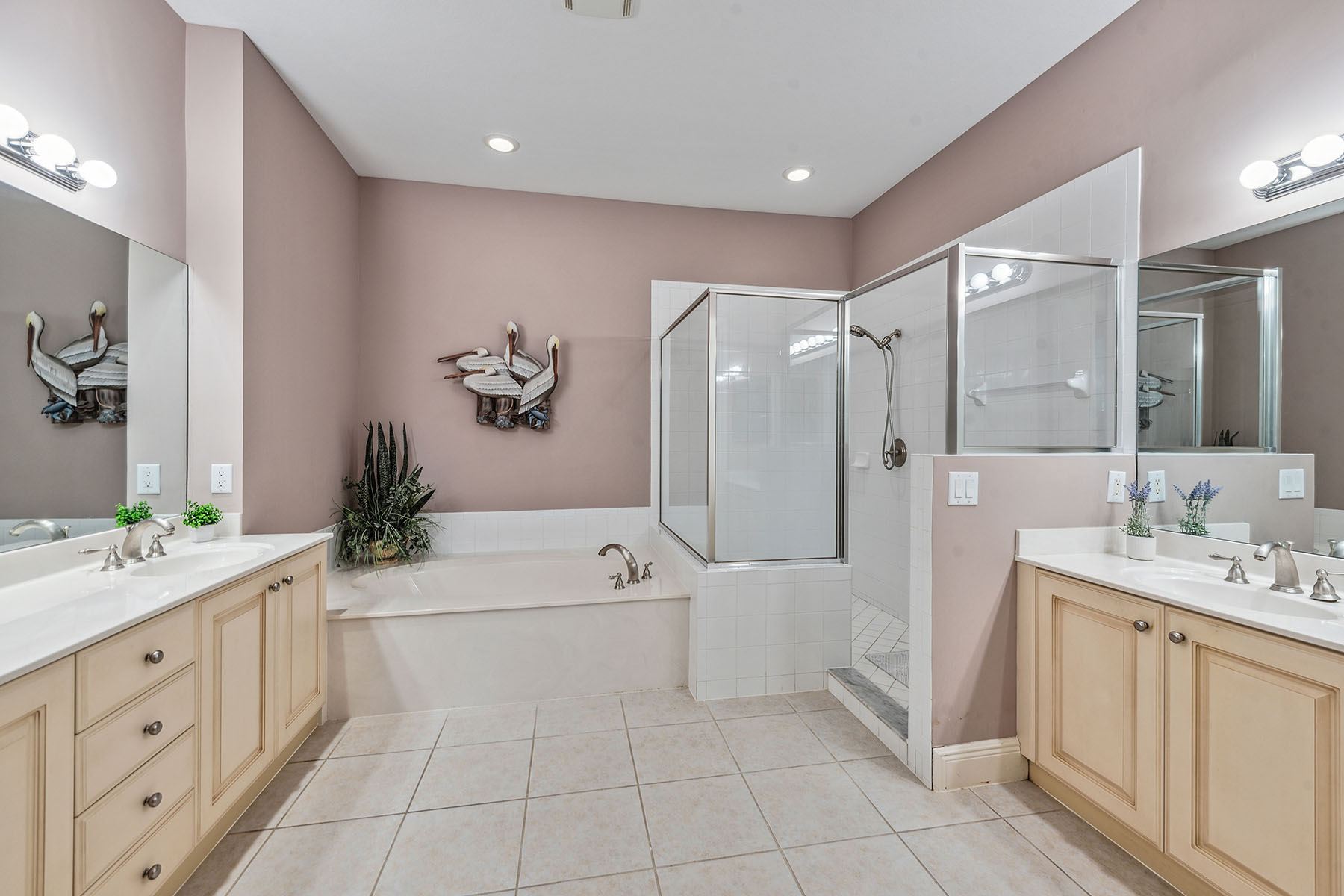 3189 Aviamar Circle , 202