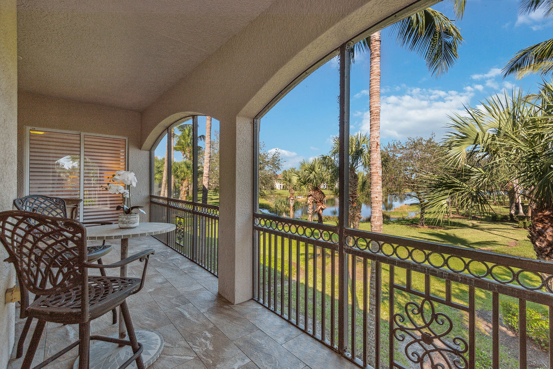3189 Aviamar Circle , 202