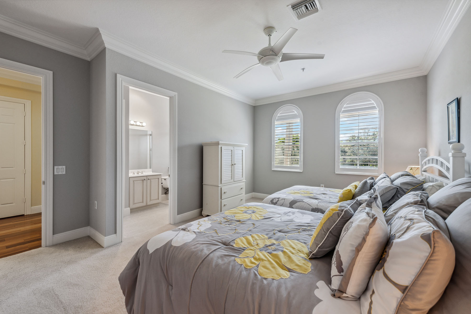 3189 Aviamar Circle , 202