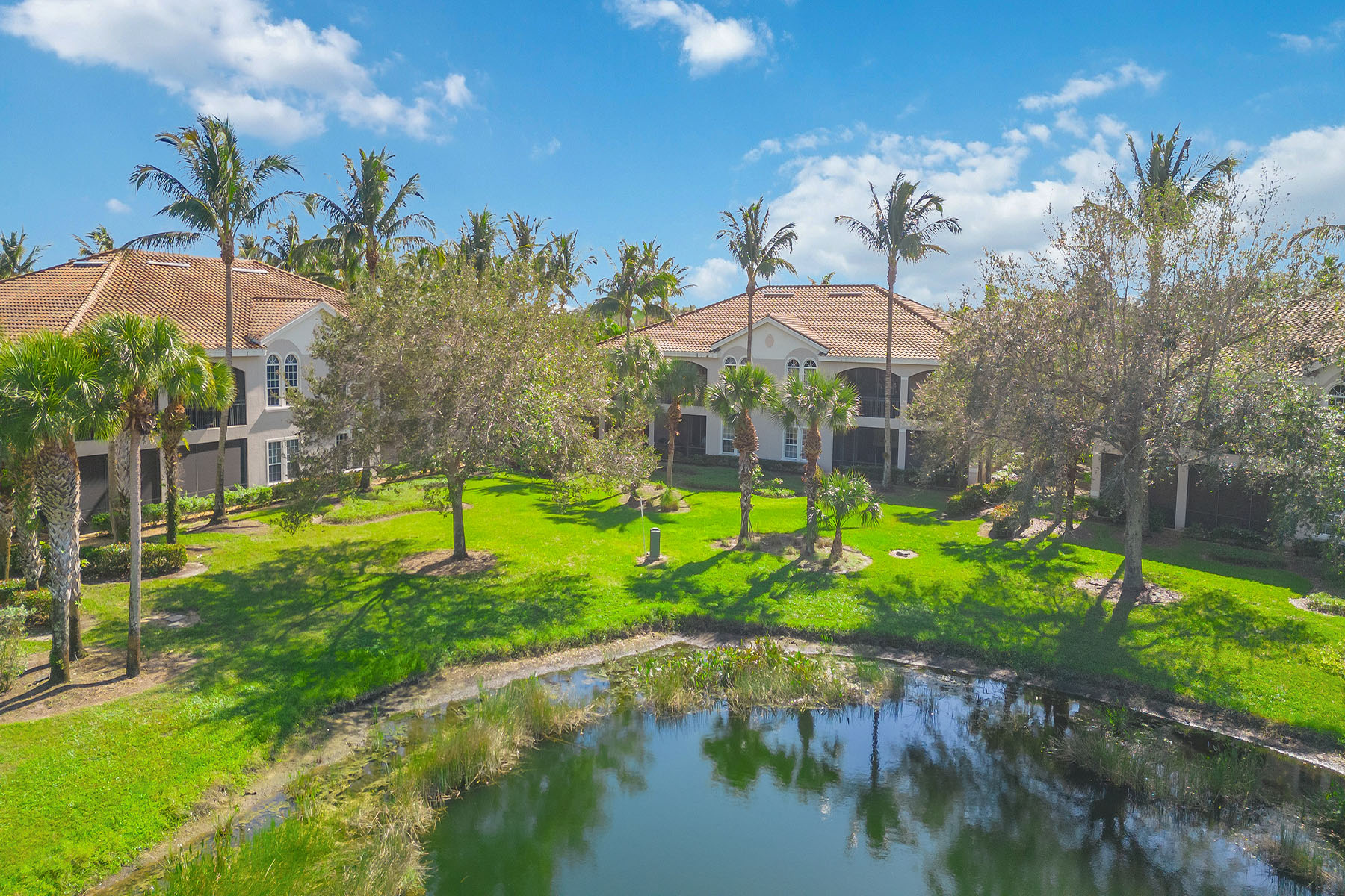 3189 Aviamar Circle , 202