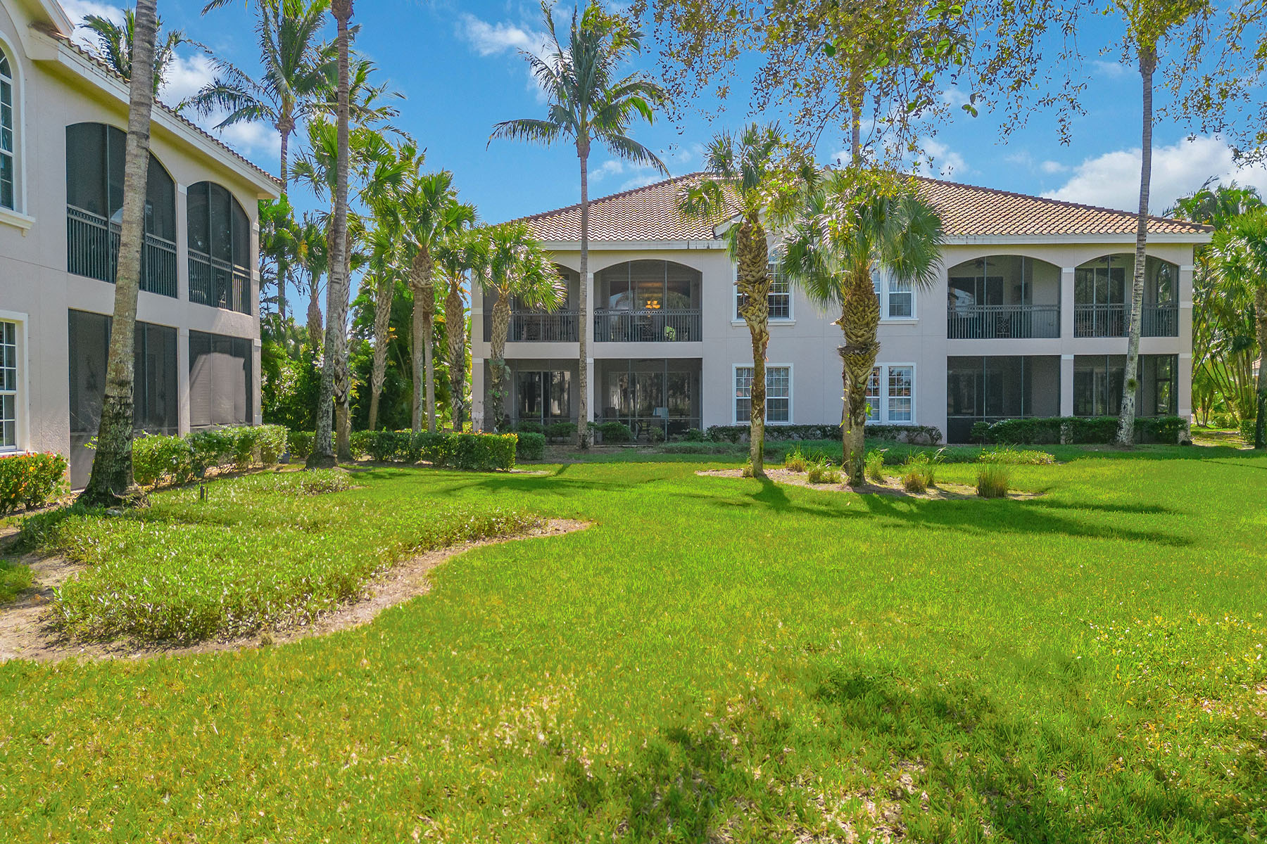 3189 Aviamar Circle , 202