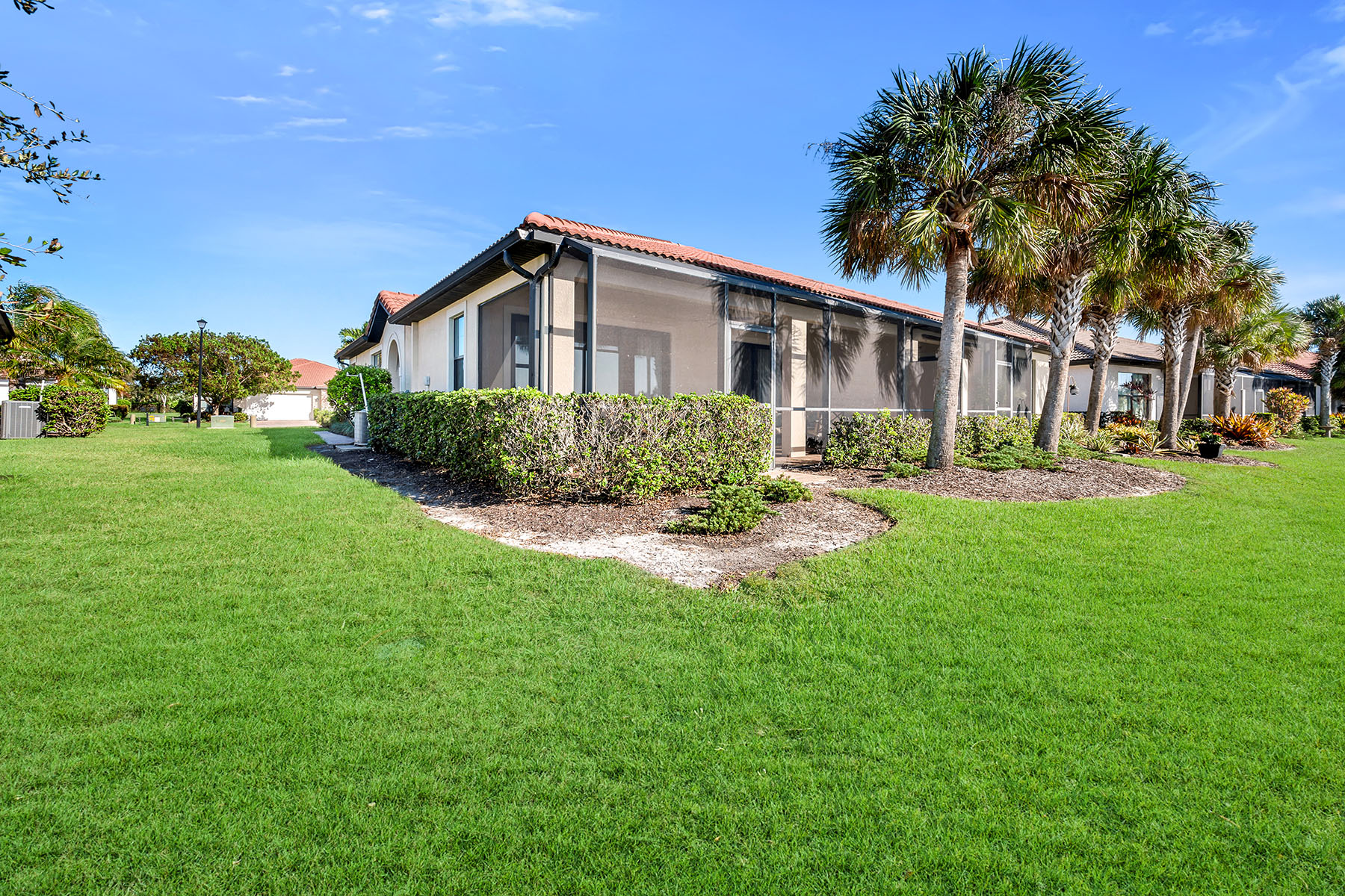 1467 Oceania Drive S