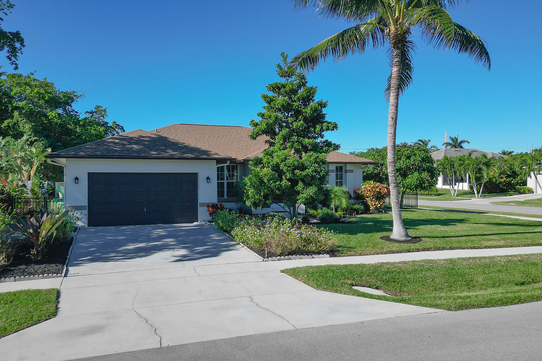 88 Tahiti Road