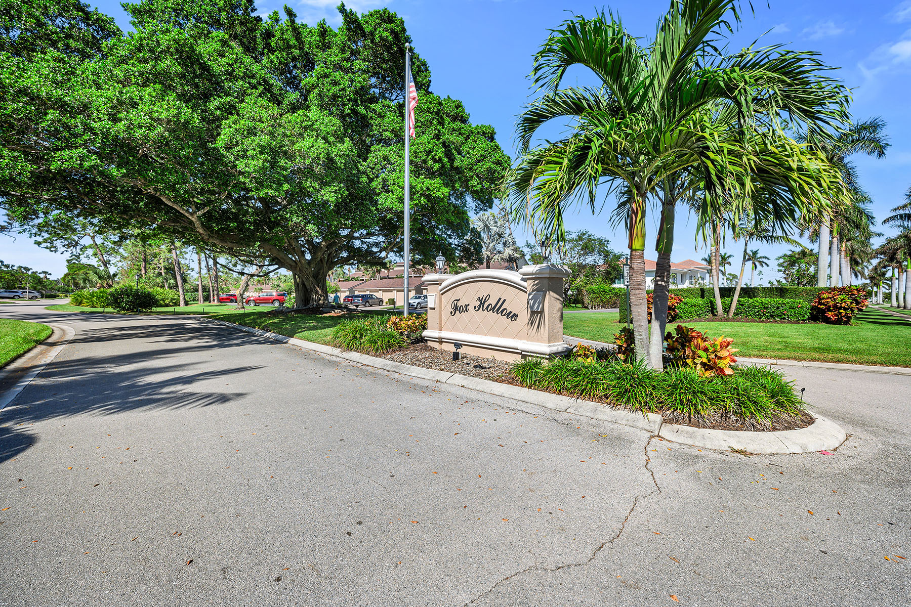 5250 Fox Hollow Drive , 528