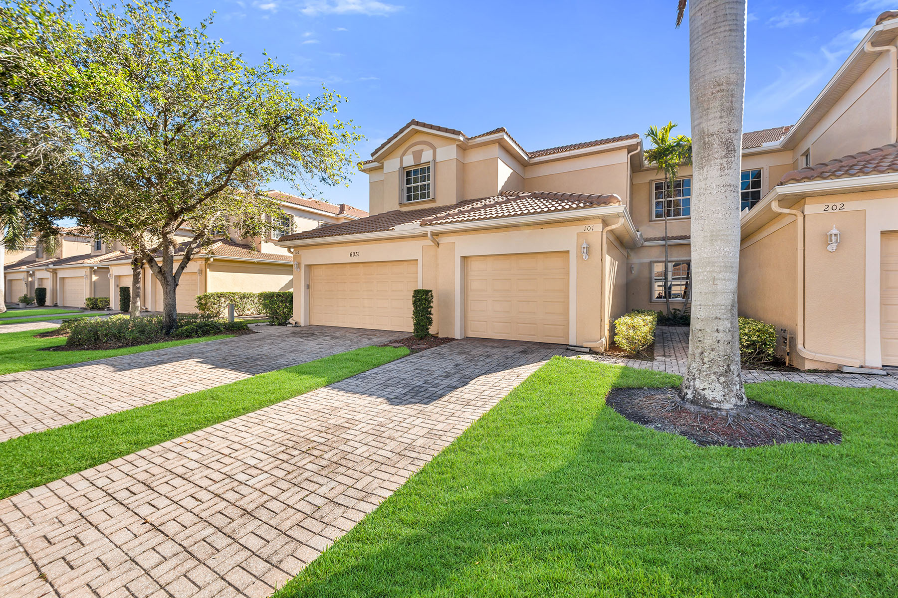 6031 Jonathans Bay Circle , 101