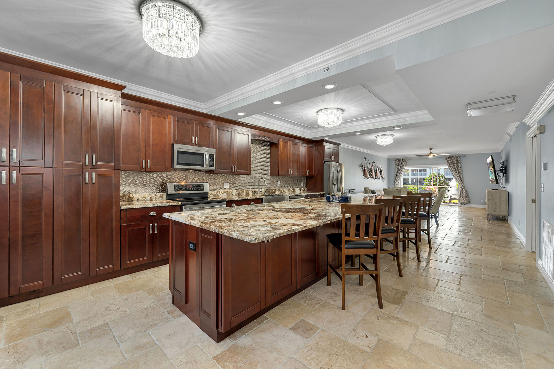 6010 Chardonnay Lane , 102