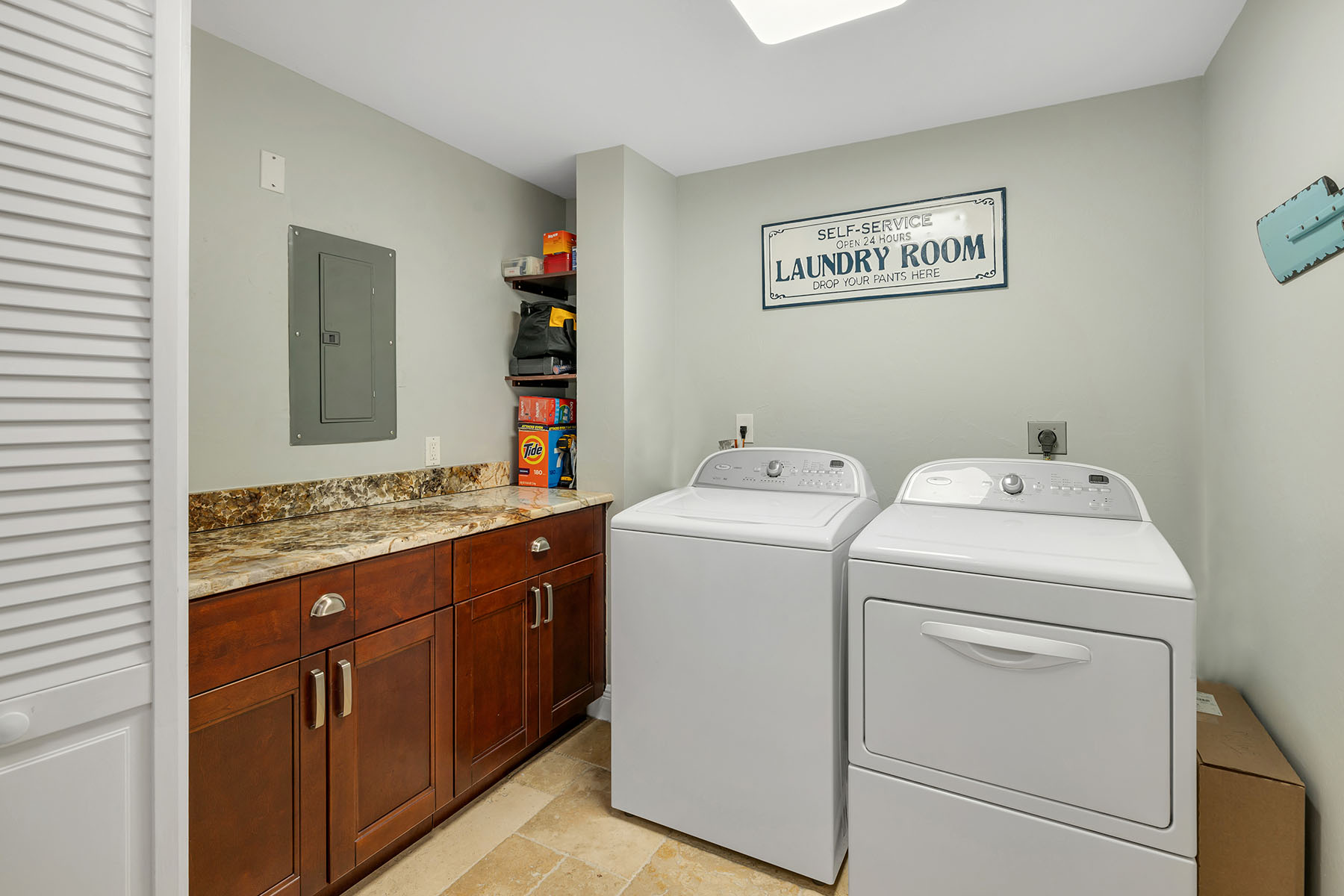 6010 Chardonnay Lane , 102