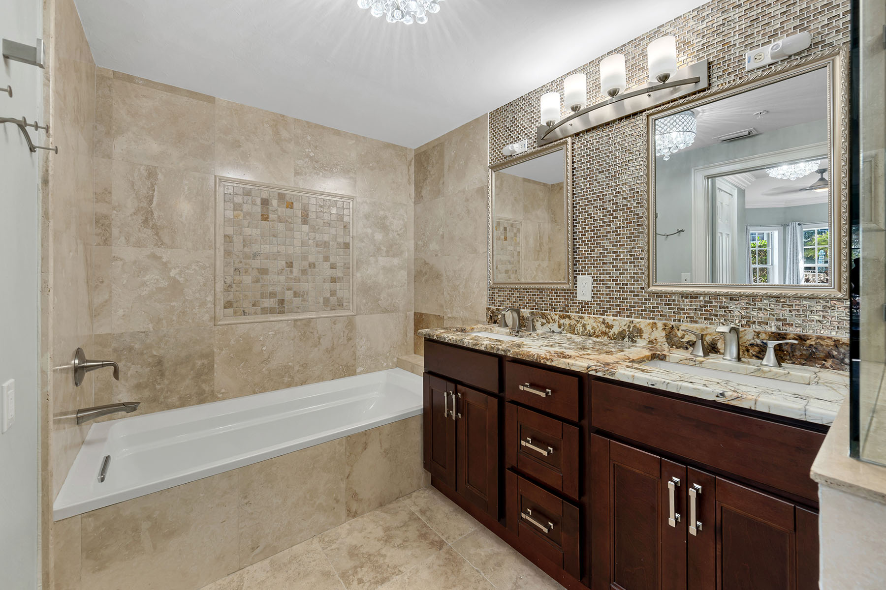 6010 Chardonnay Lane , 102