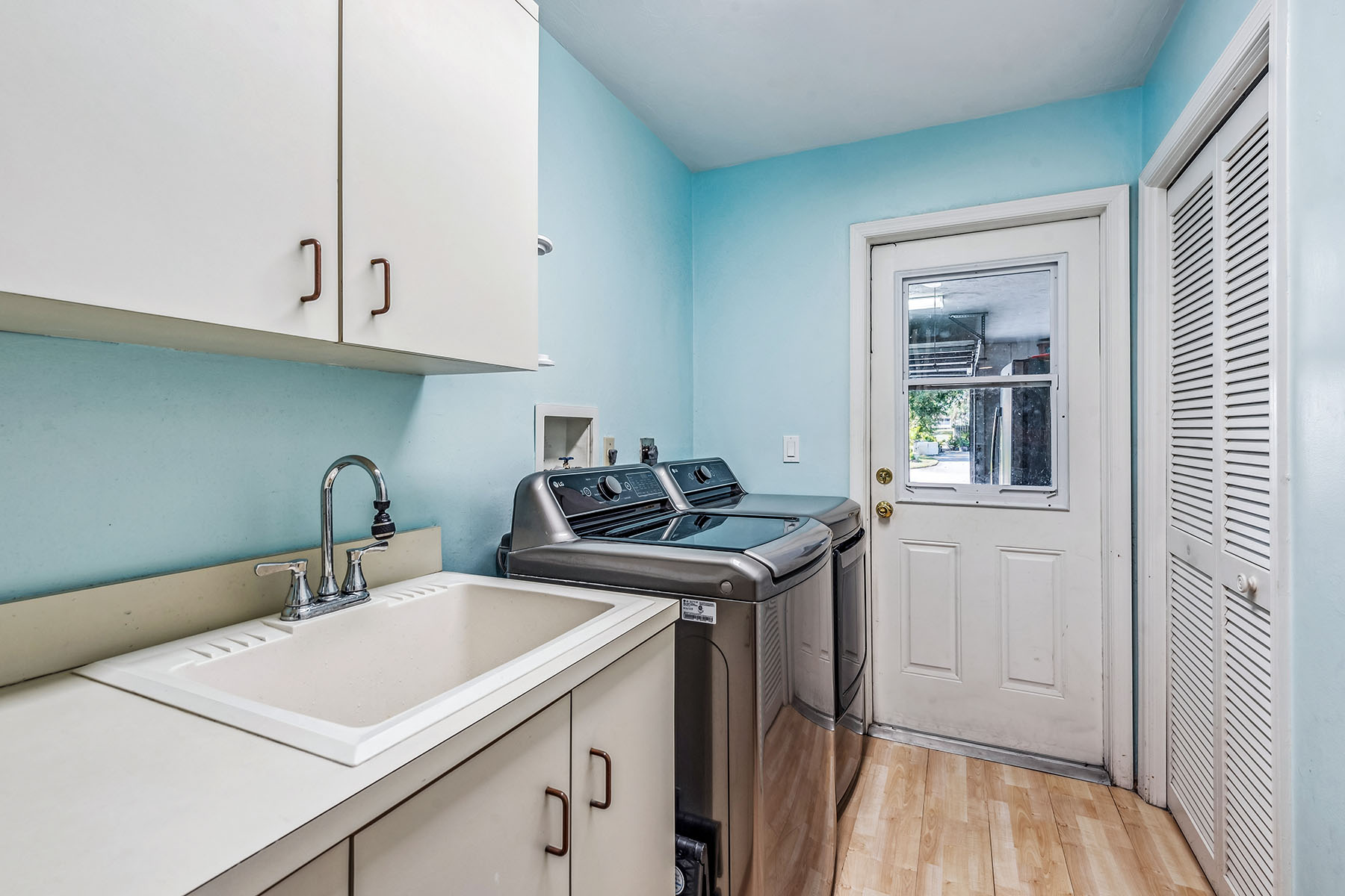 2208 Regal Way