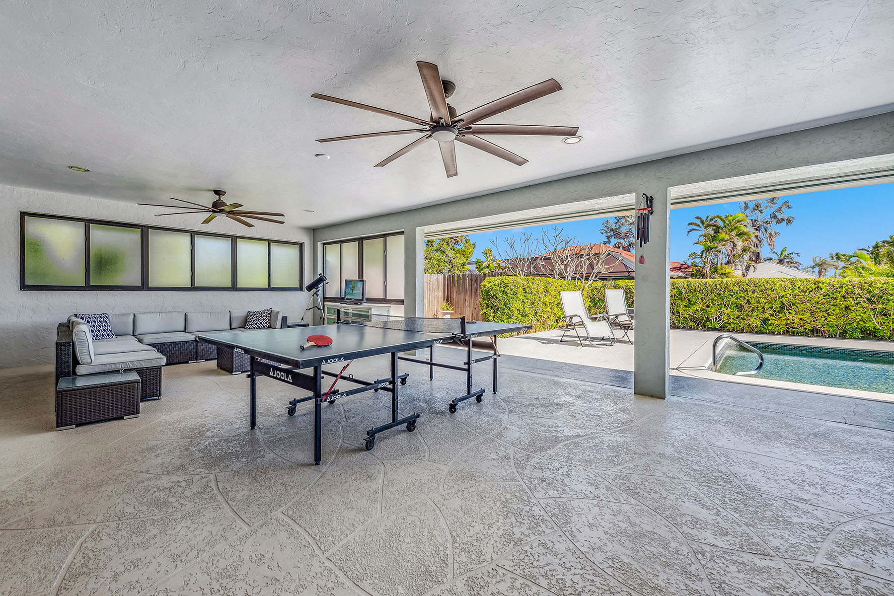 2208 Regal Way
