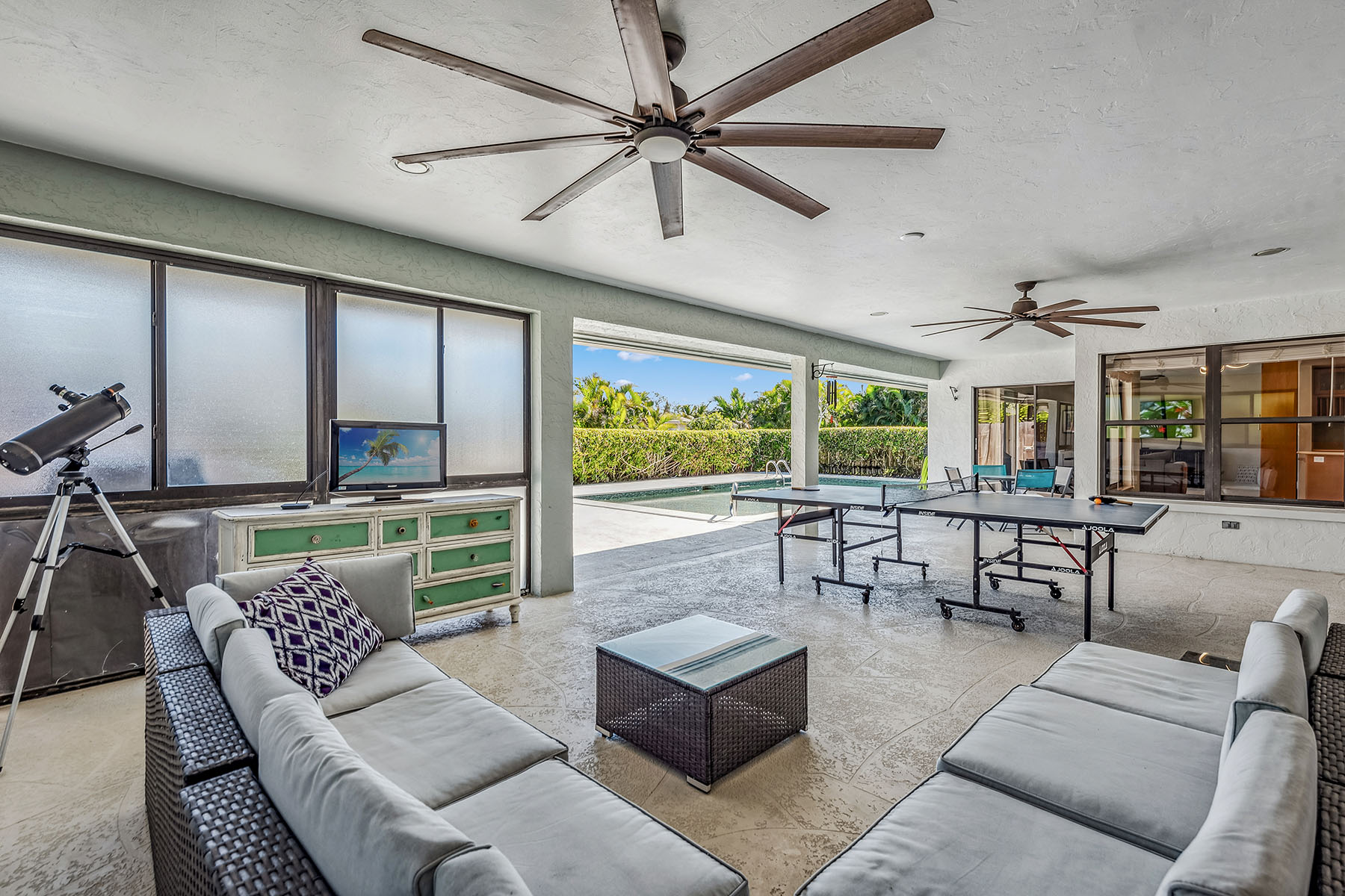 2208 Regal Way
