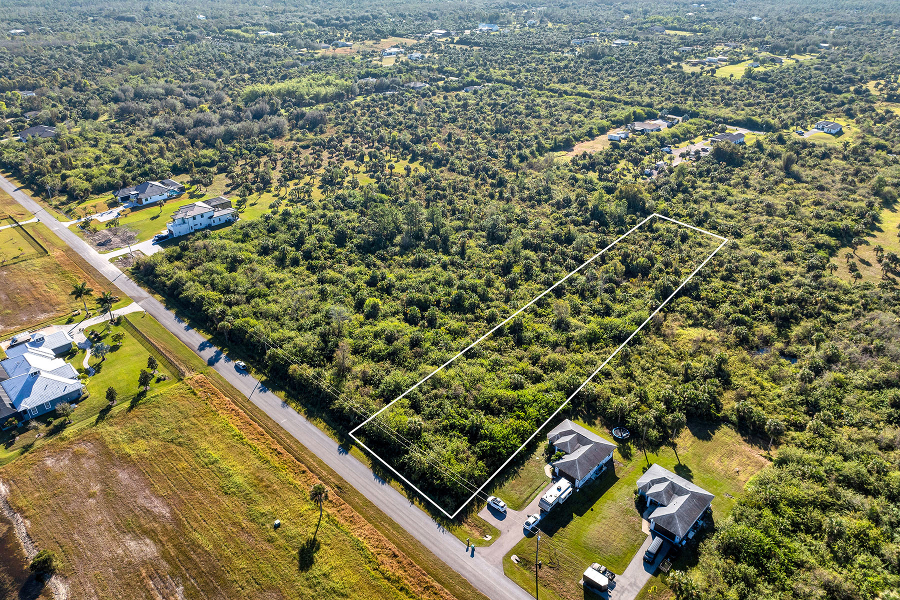 Shady Hollow Boulevard W