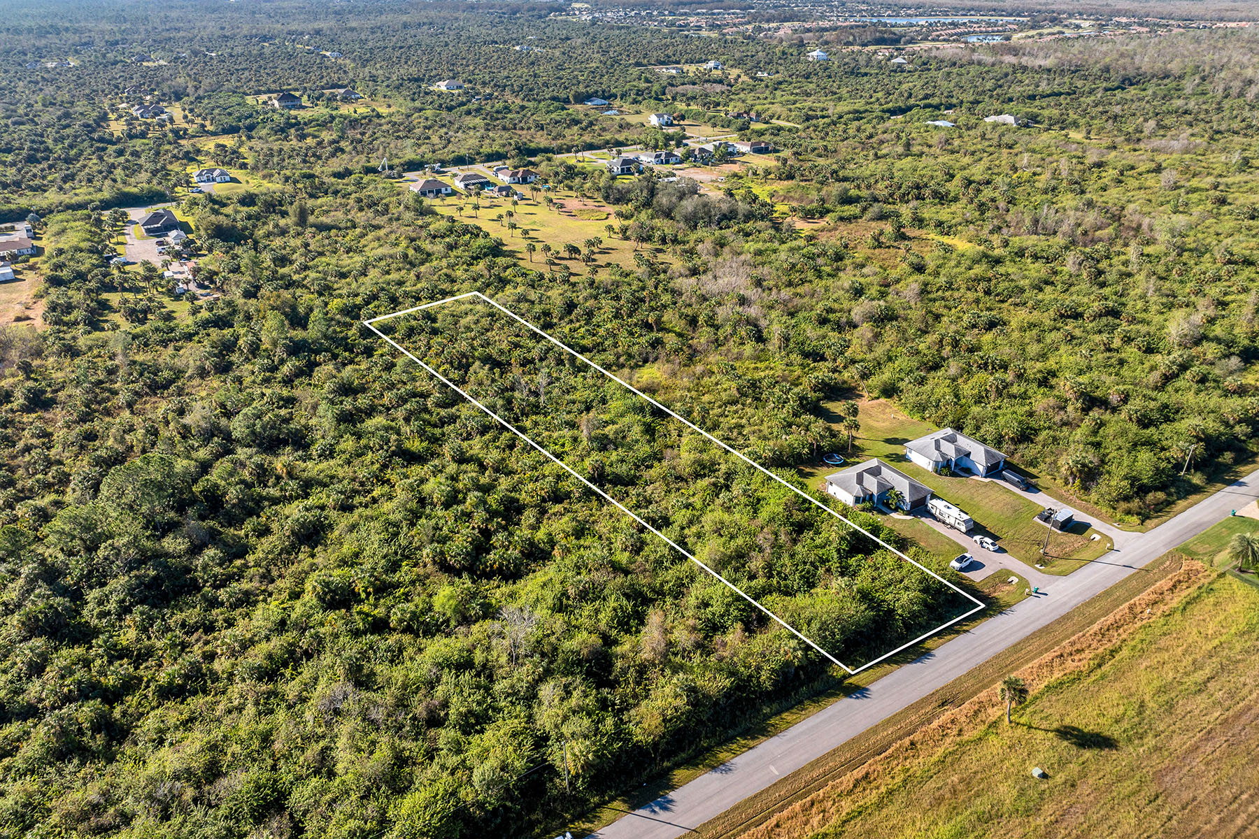 Shady Hollow Boulevard W