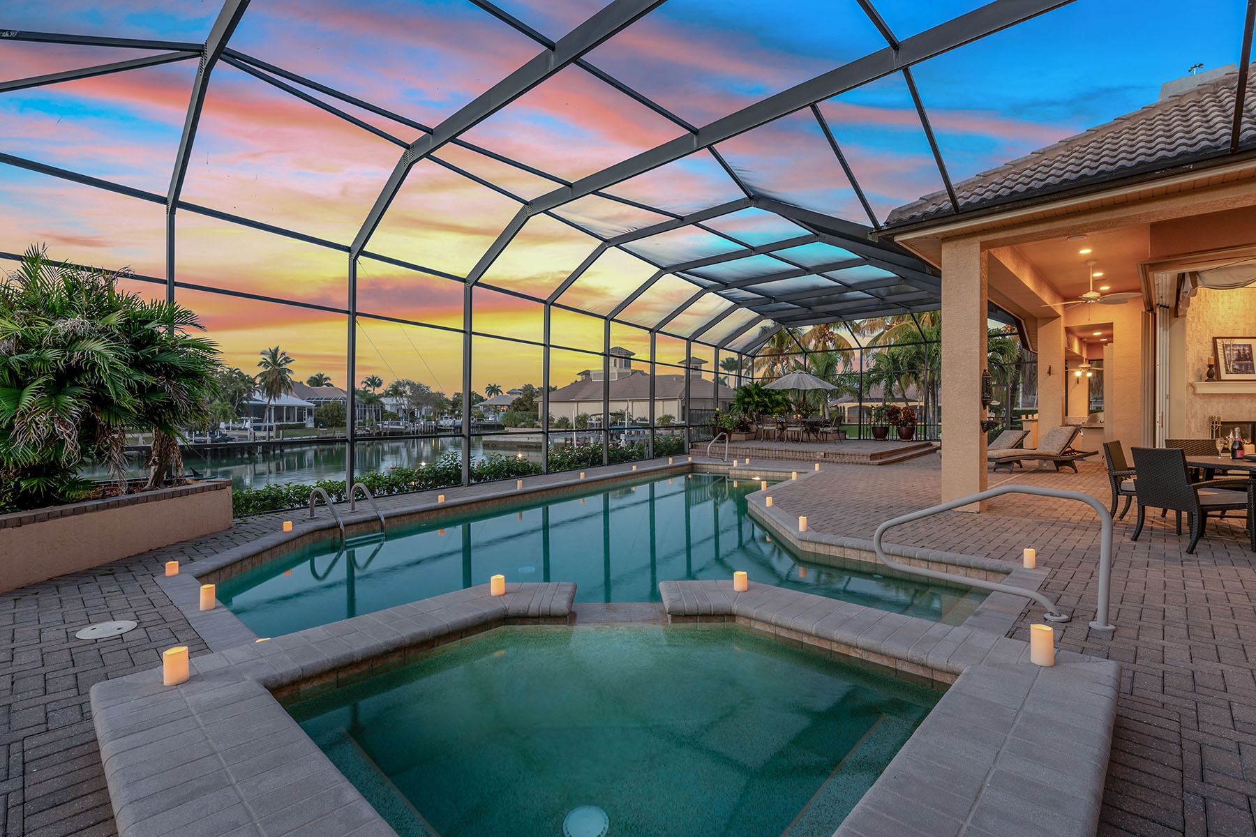 1520 Caxambas Court