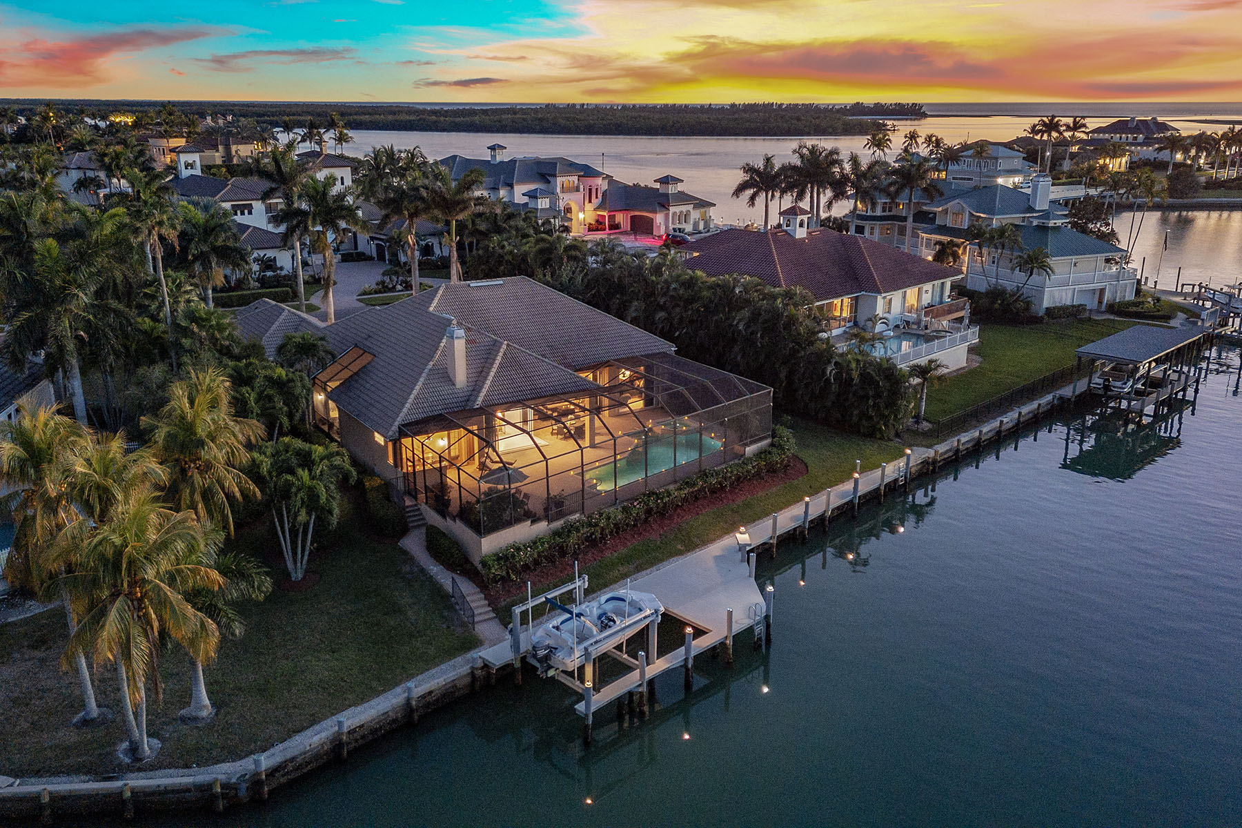 1520 Caxambas Court