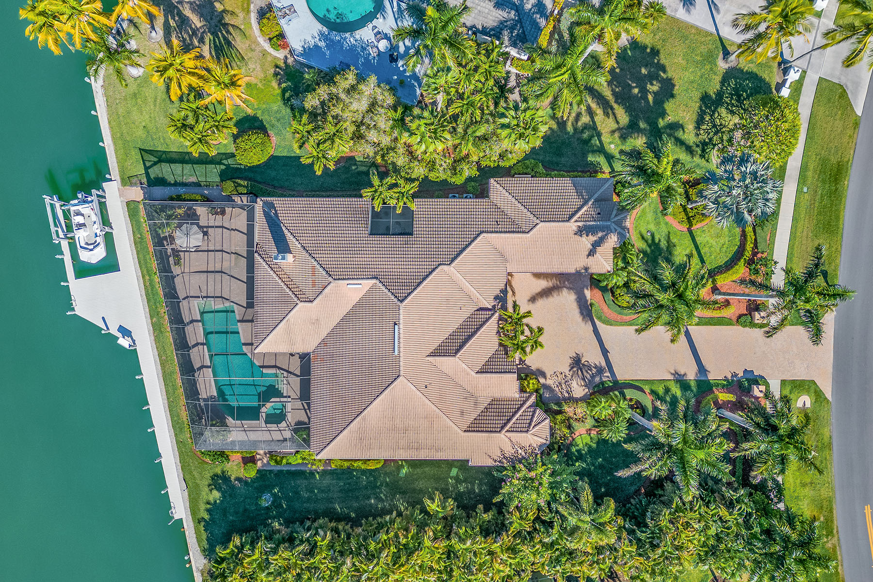 1520 Caxambas Court