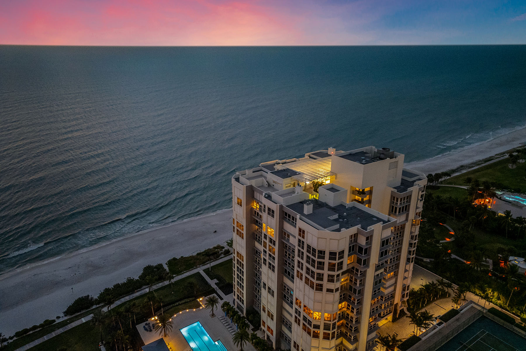 4051 Gulf Shore Boulevard N , 1104