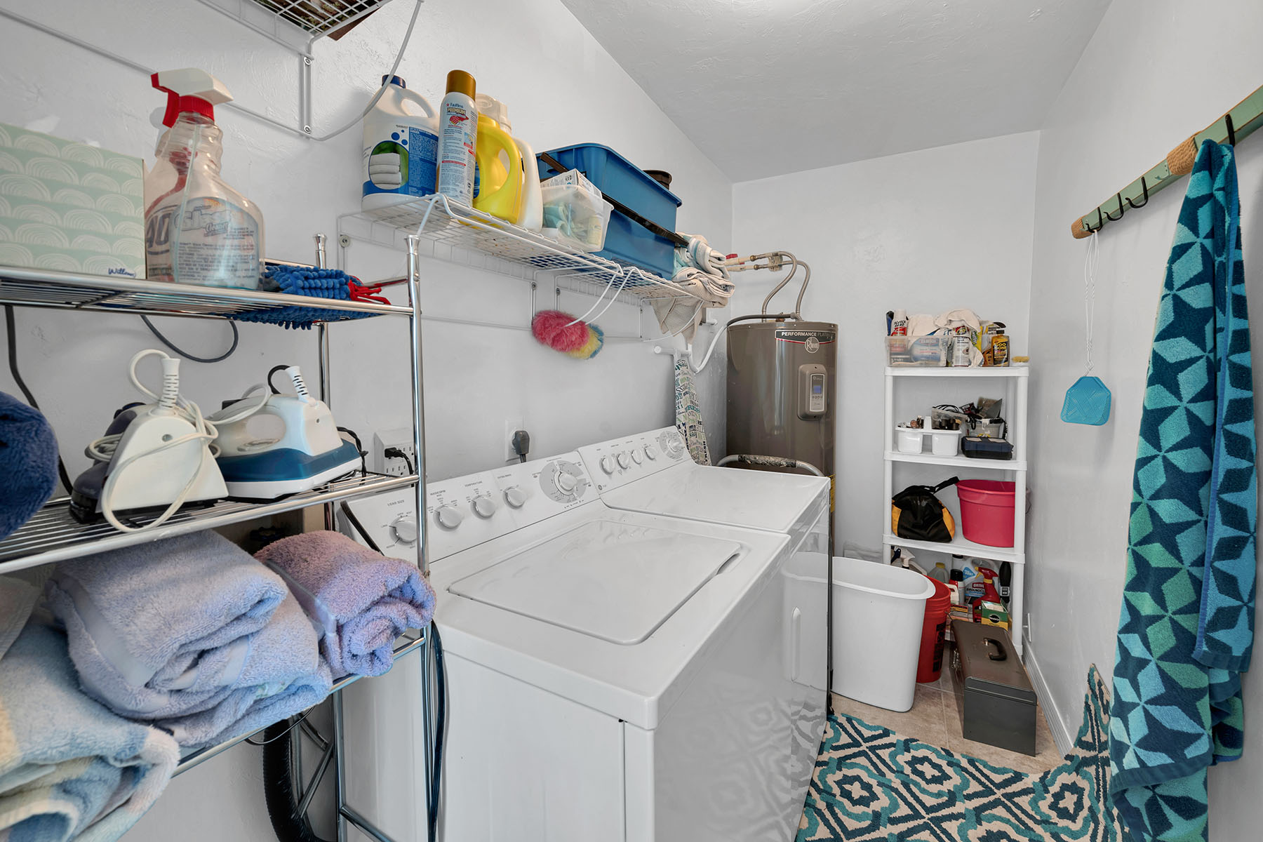 462 Bristle Cone Lane , 32