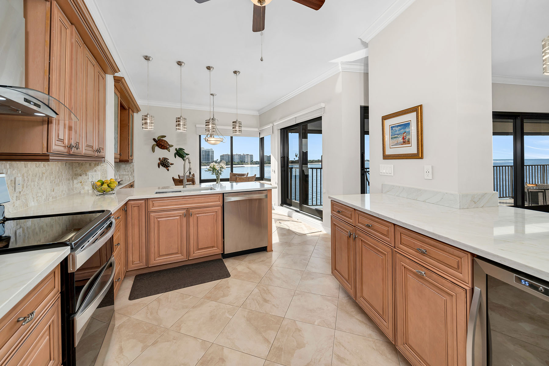 524 La Peninsula Boulevard , 524