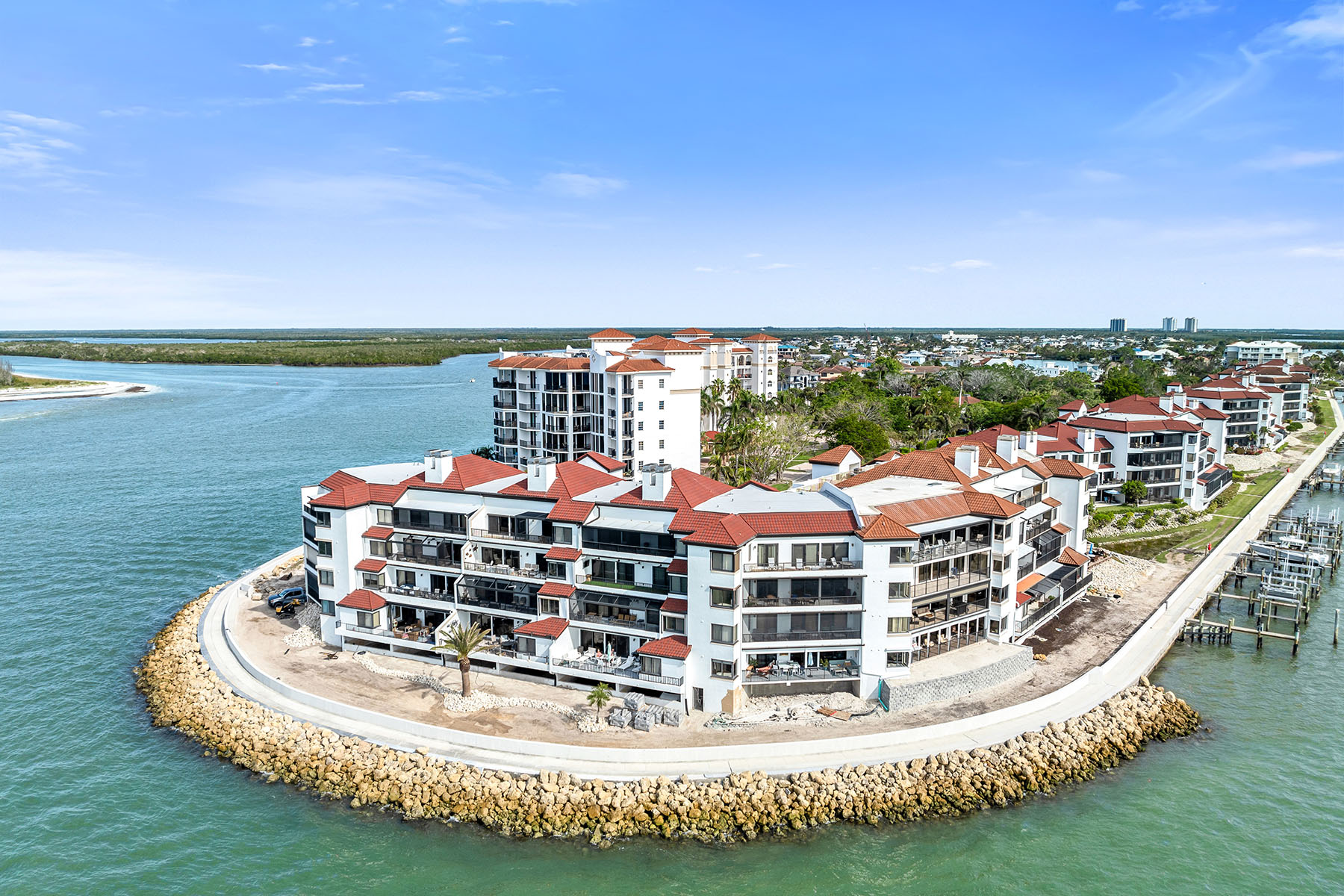 524 La Peninsula Boulevard , 524