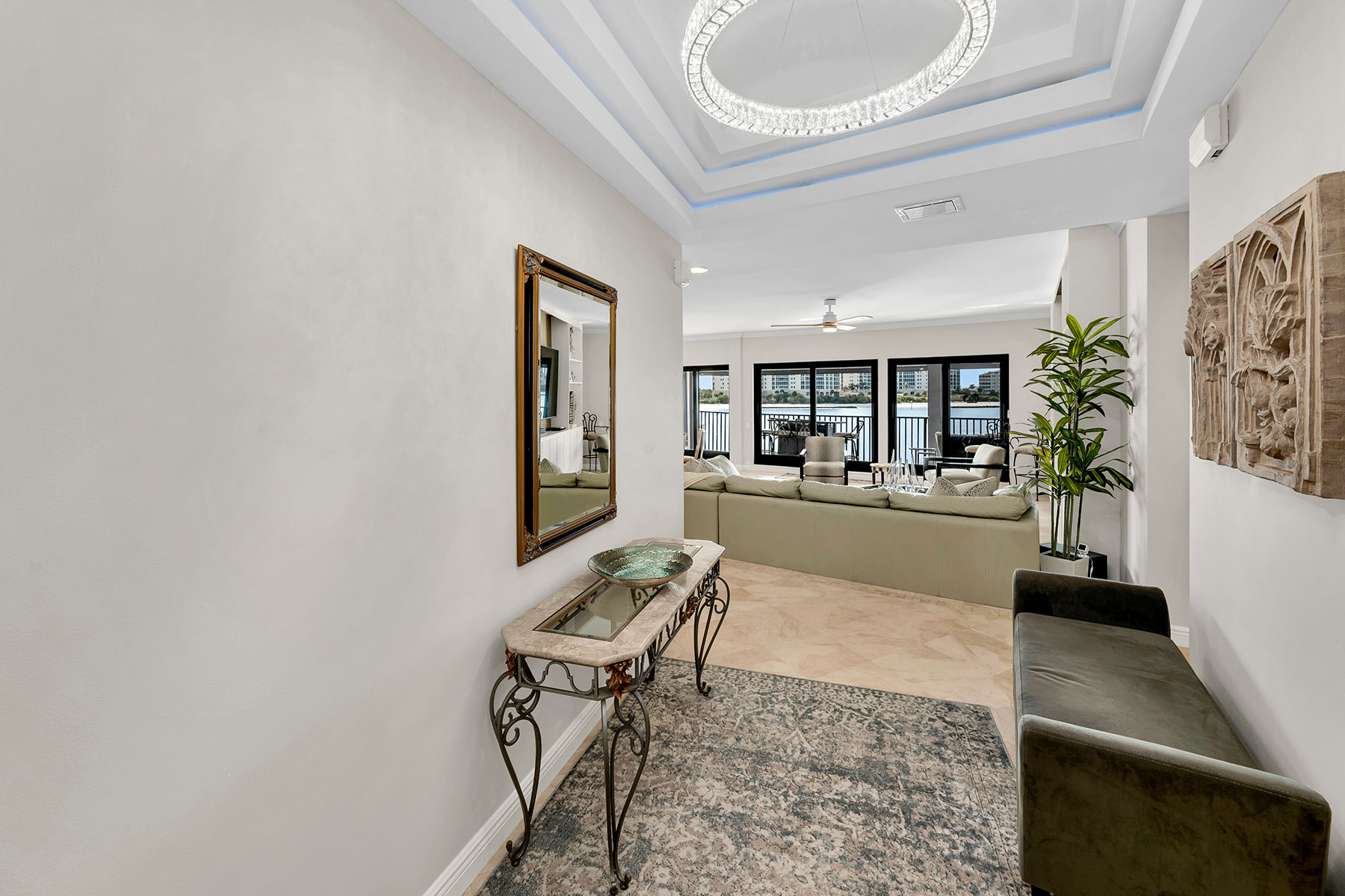 524 La Peninsula Boulevard , 524