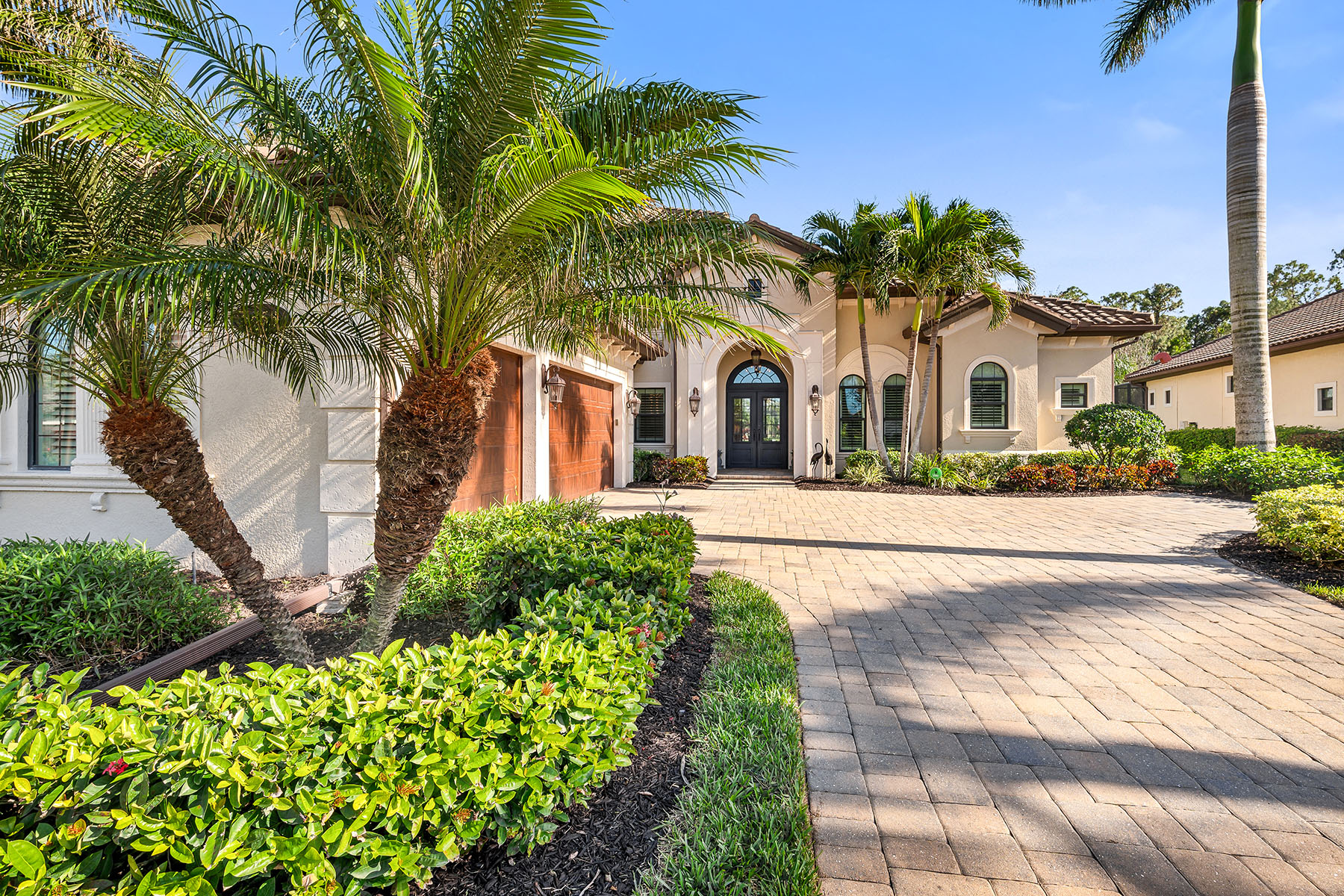 6653 Costa Circle