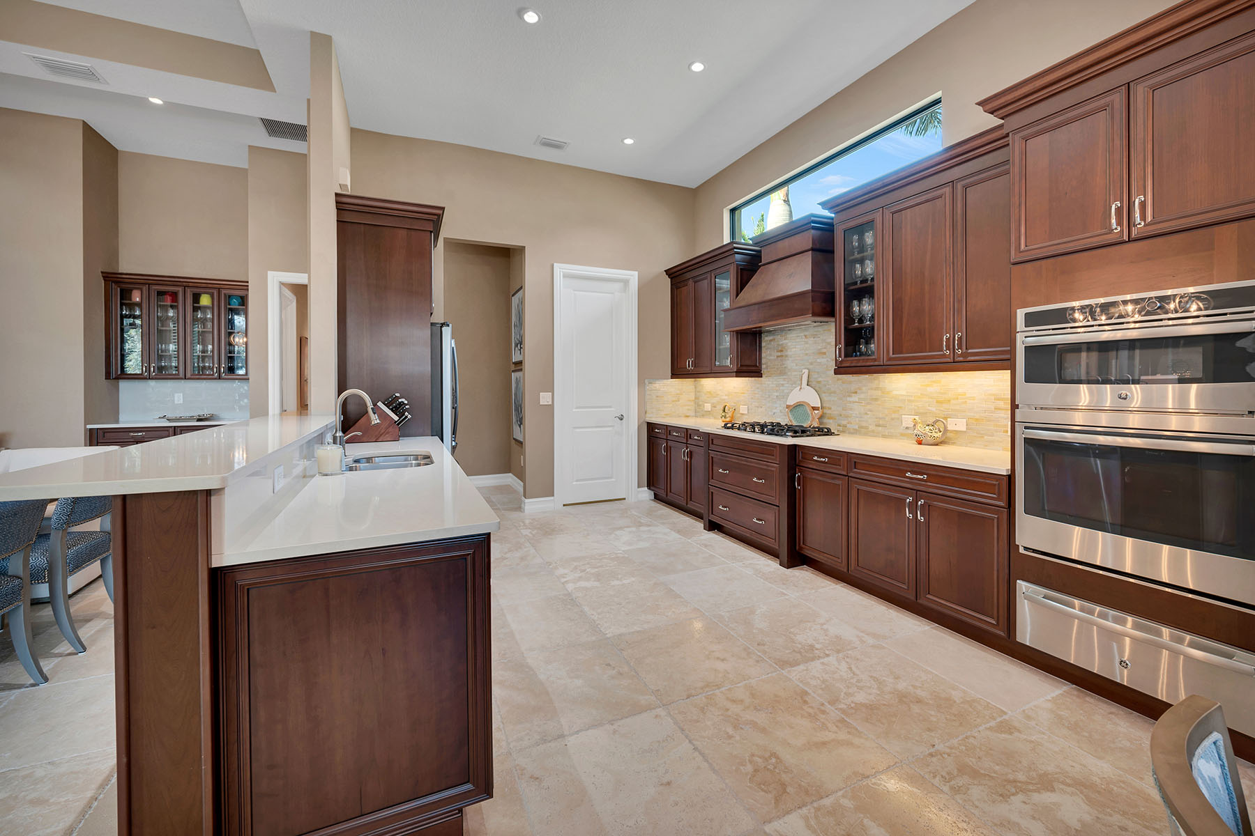6653 Costa Circle