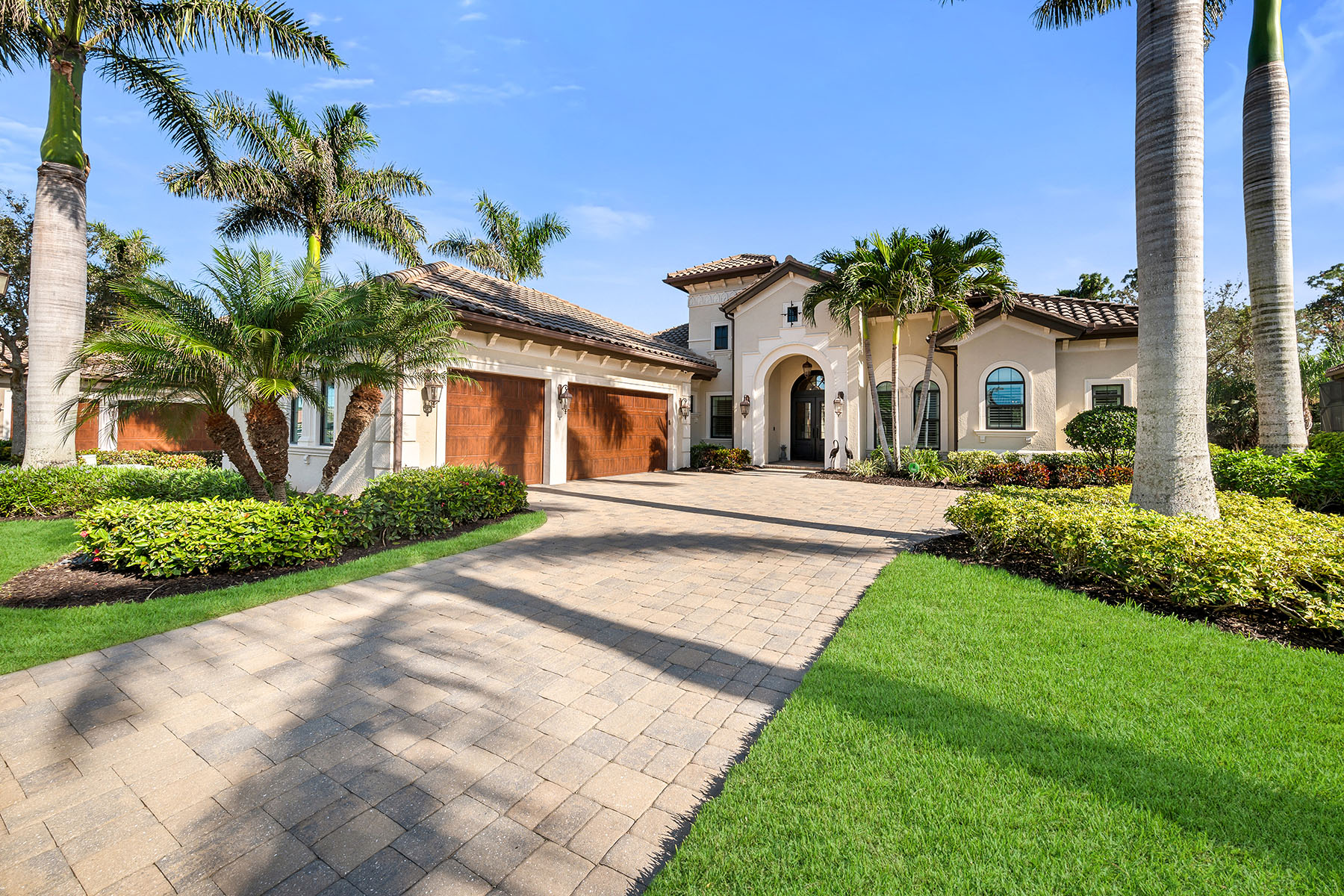 6653 Costa Circle