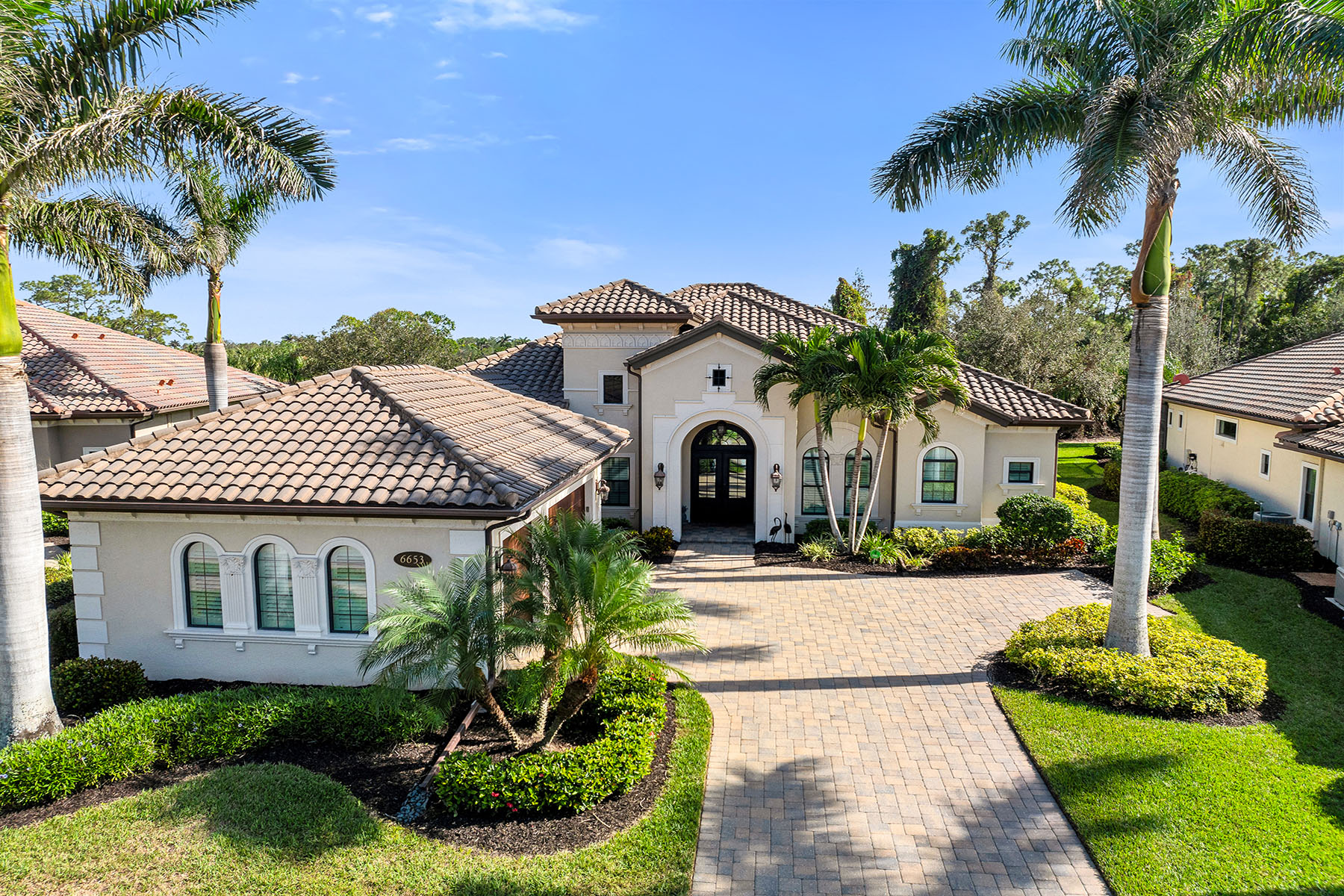 6653 Costa Circle