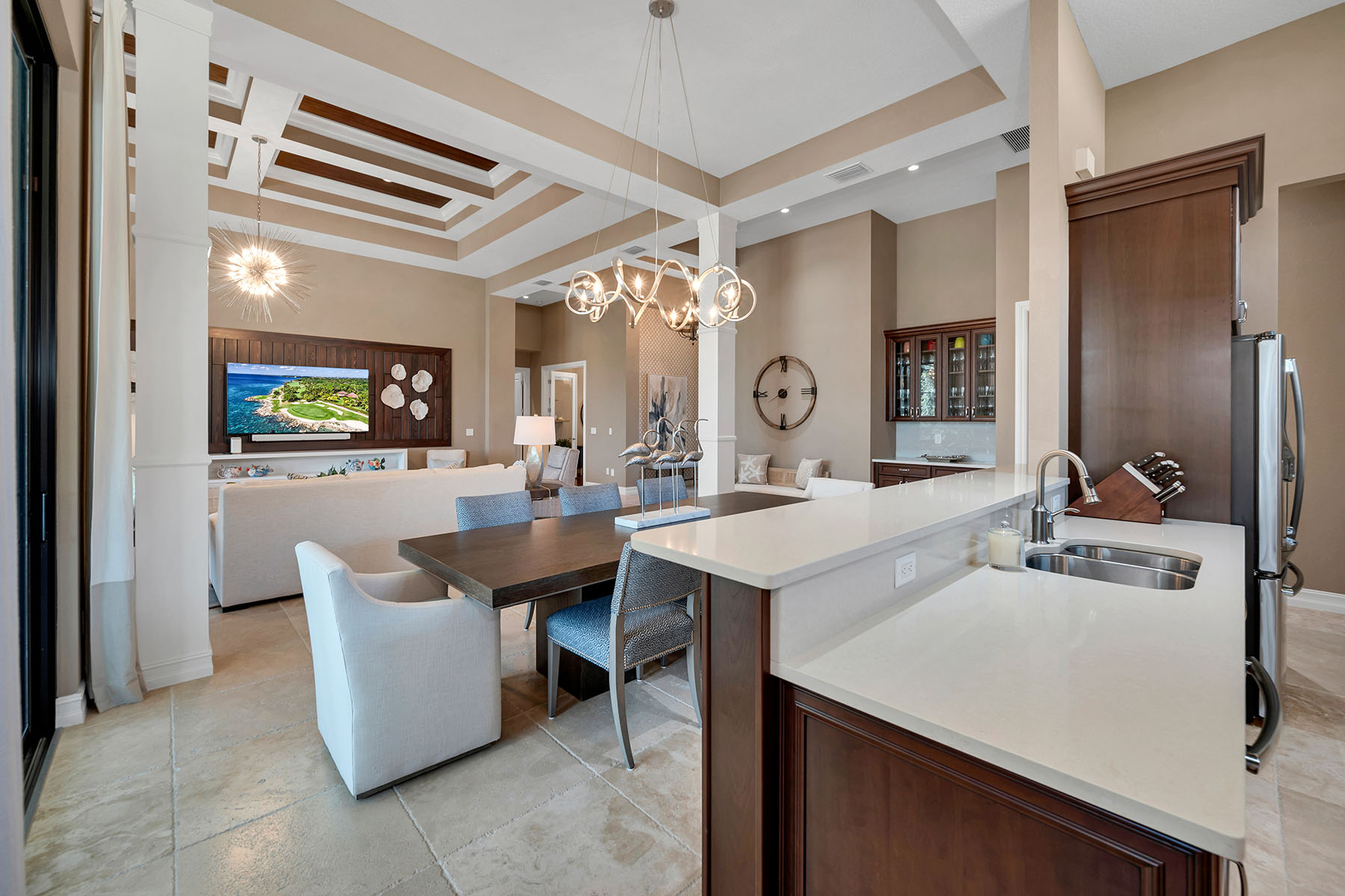 6653 Costa Circle