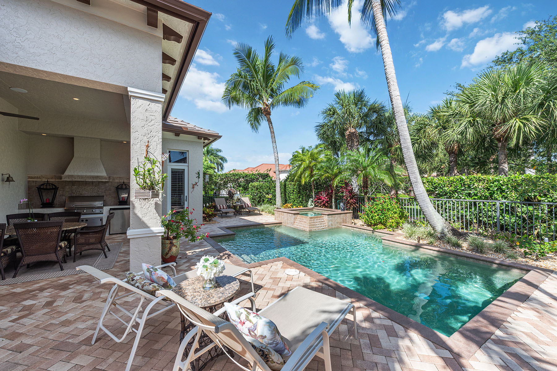 7477 Martinique Terrace