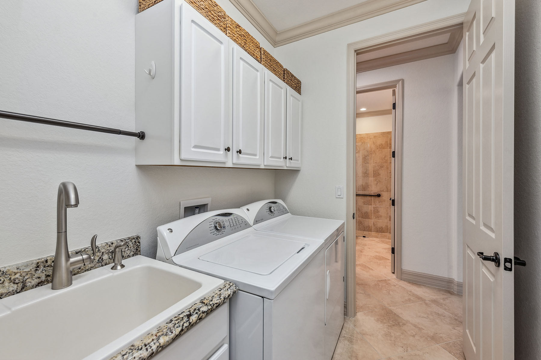 3066 Aviamar Circle