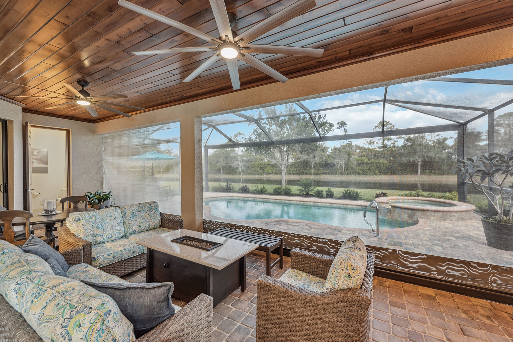 3066 Aviamar Circle