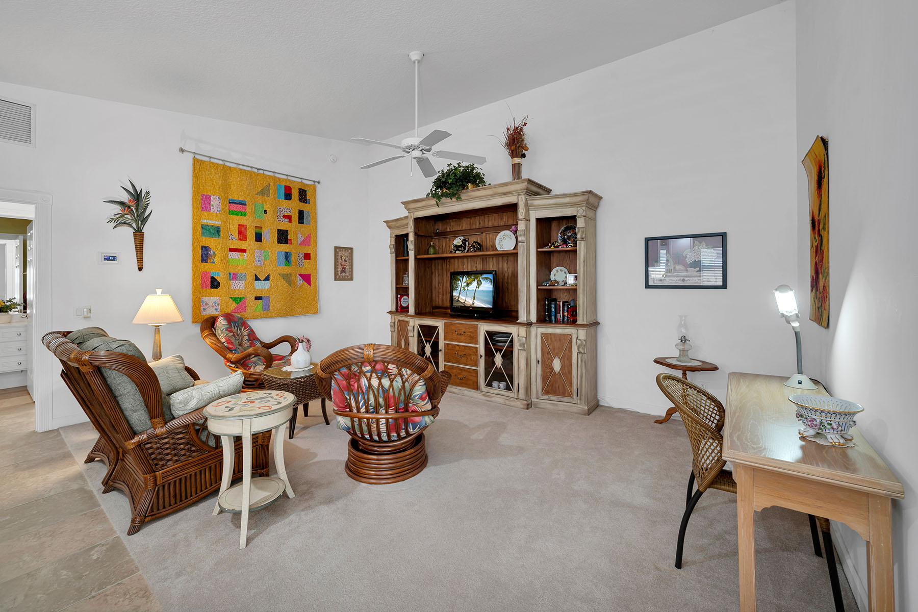 7593 Rozzini Lane