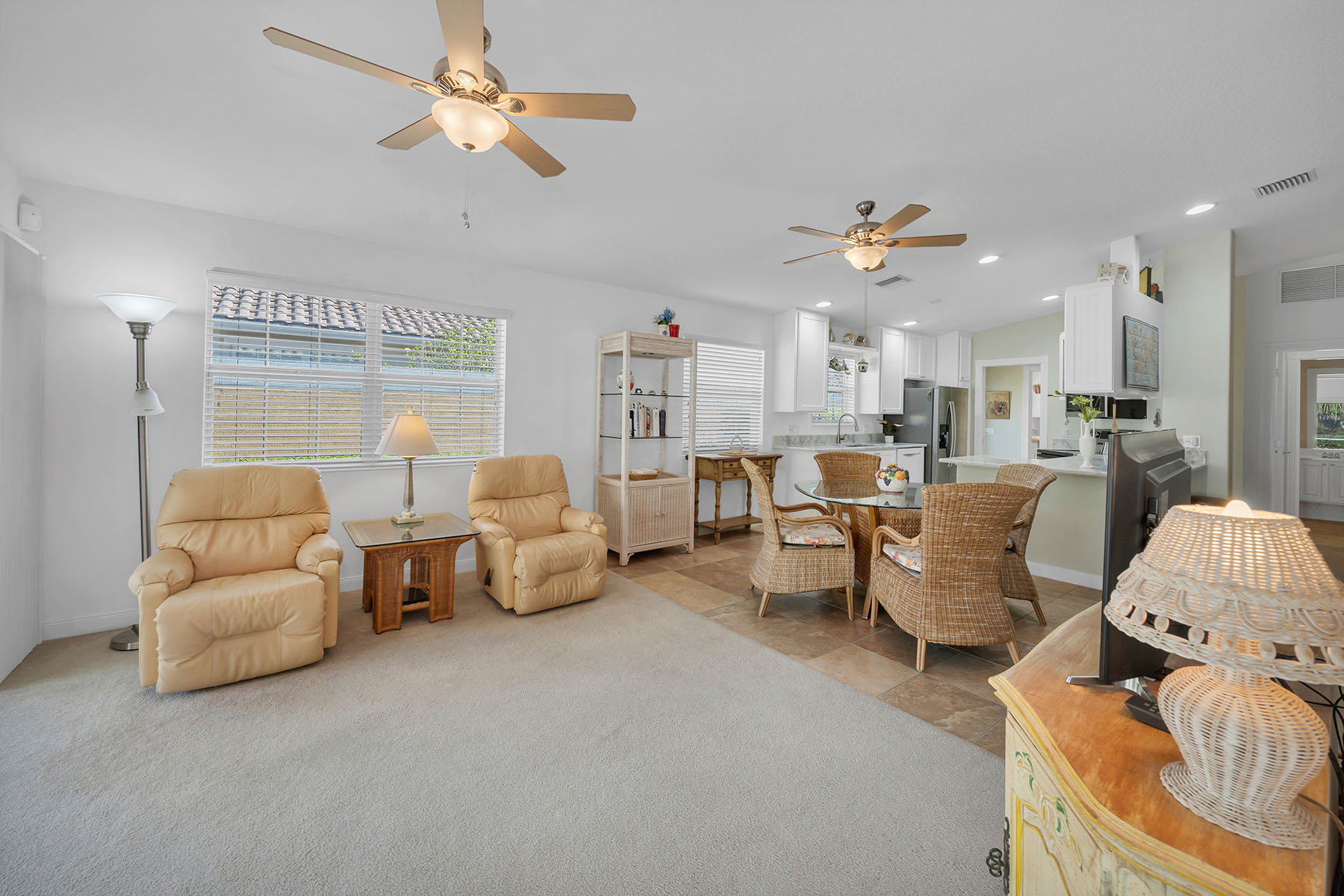 7593 Rozzini Lane