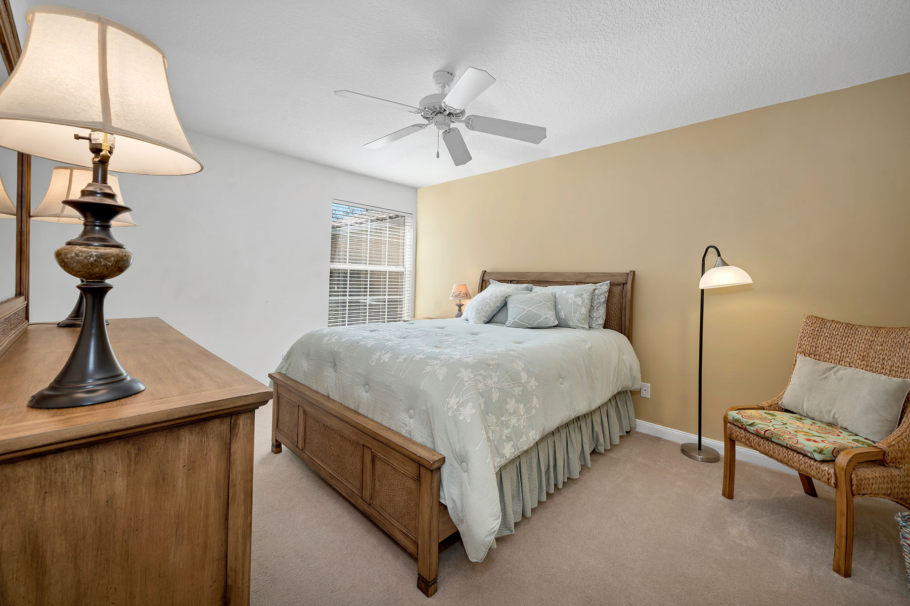 7593 Rozzini Lane