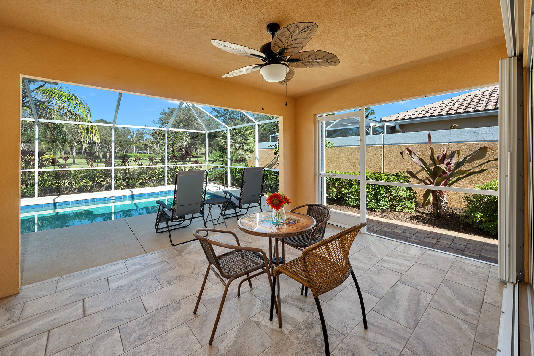 7593 Rozzini Lane