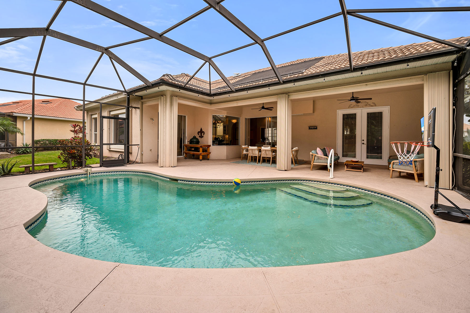 12880 Silverthorn Court