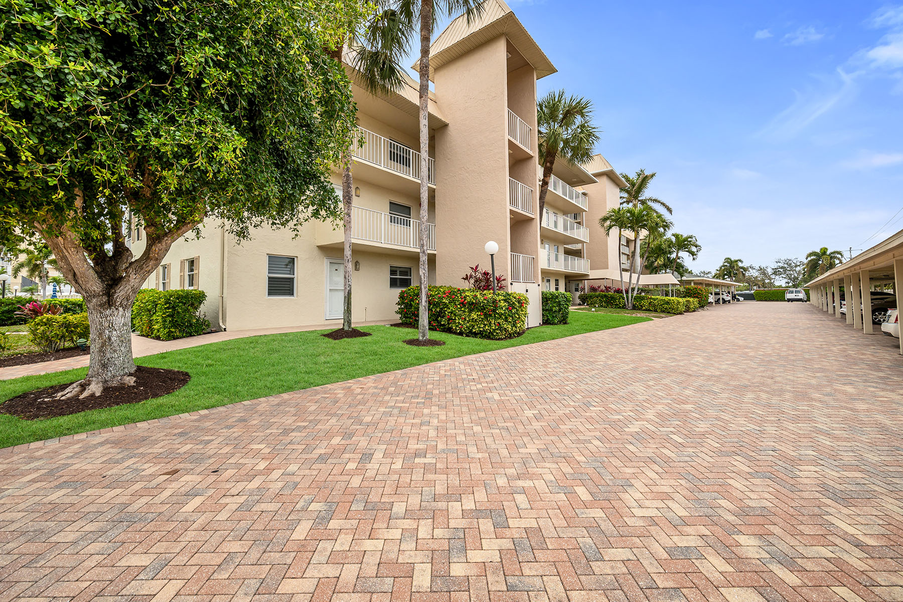 411 S Collier Boulevard , 201