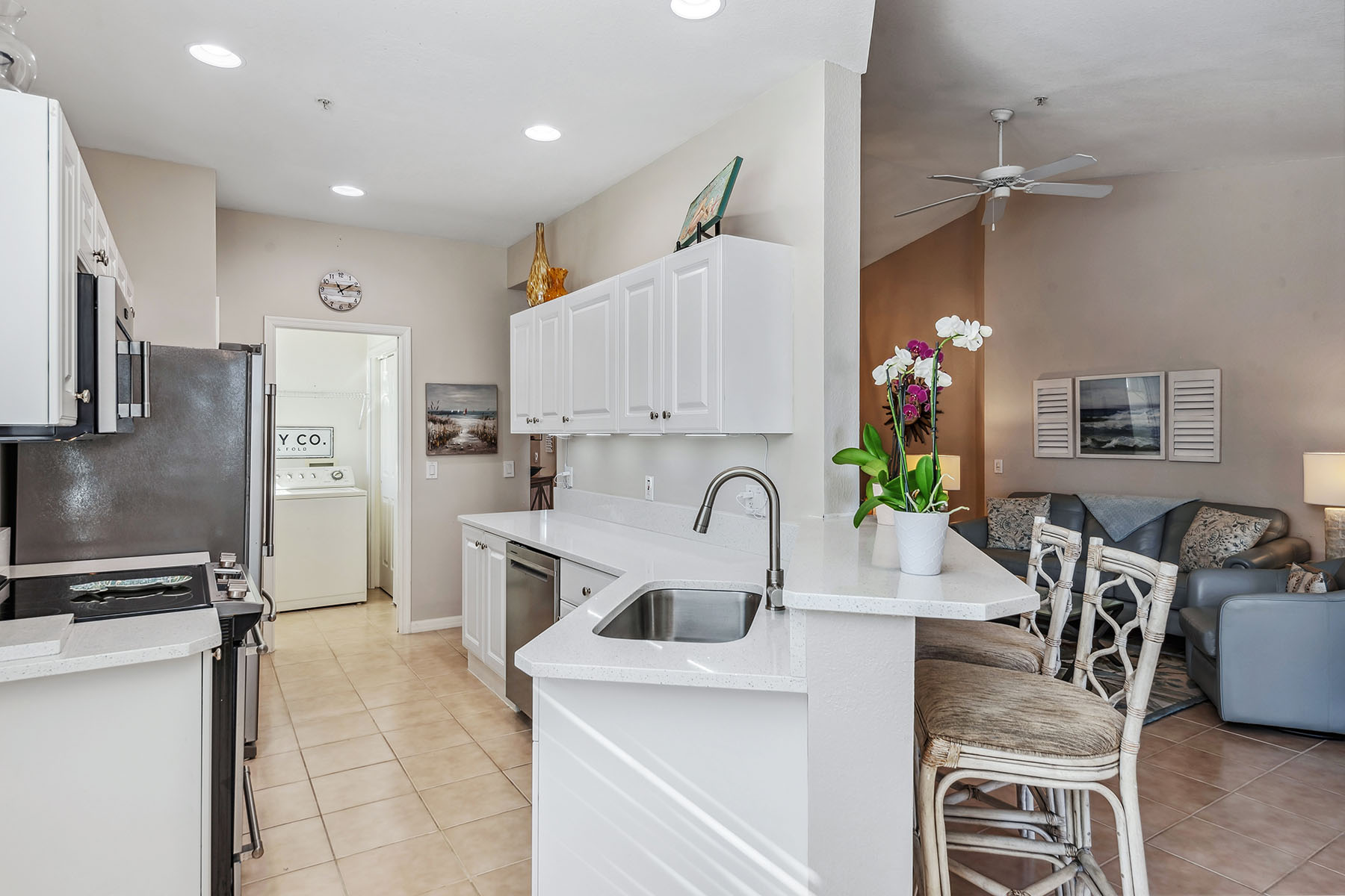 4660 Hawks Nest Way , 204