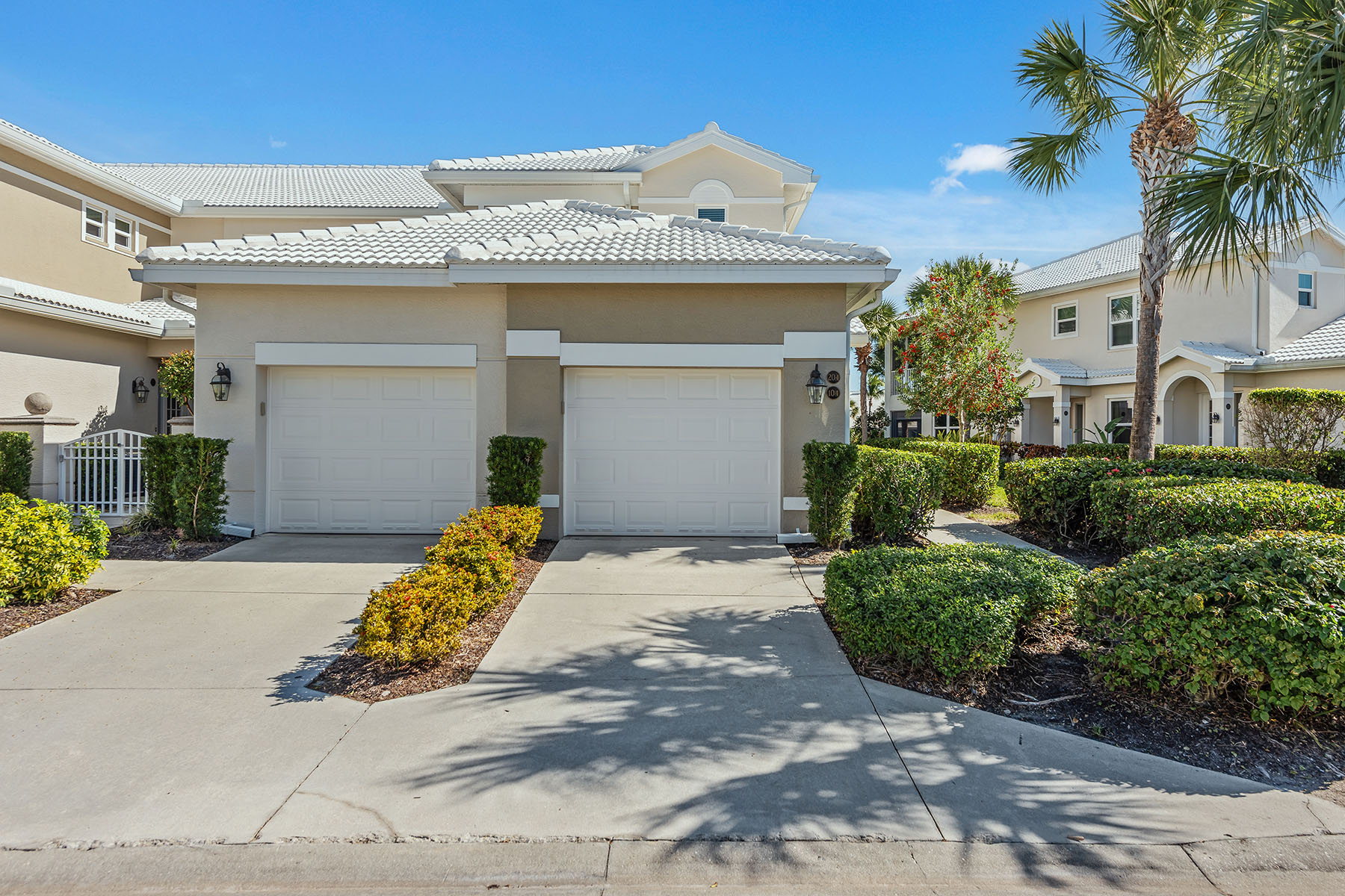 4660 Hawks Nest Way , 204