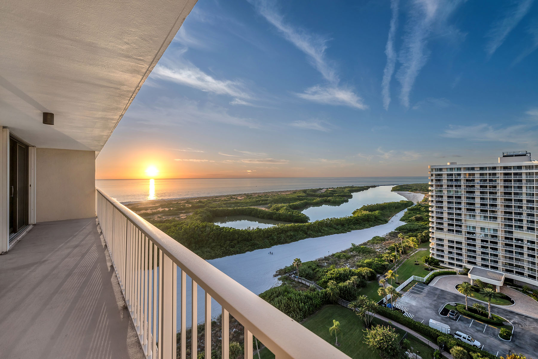 320 Seaview Court , 1810
