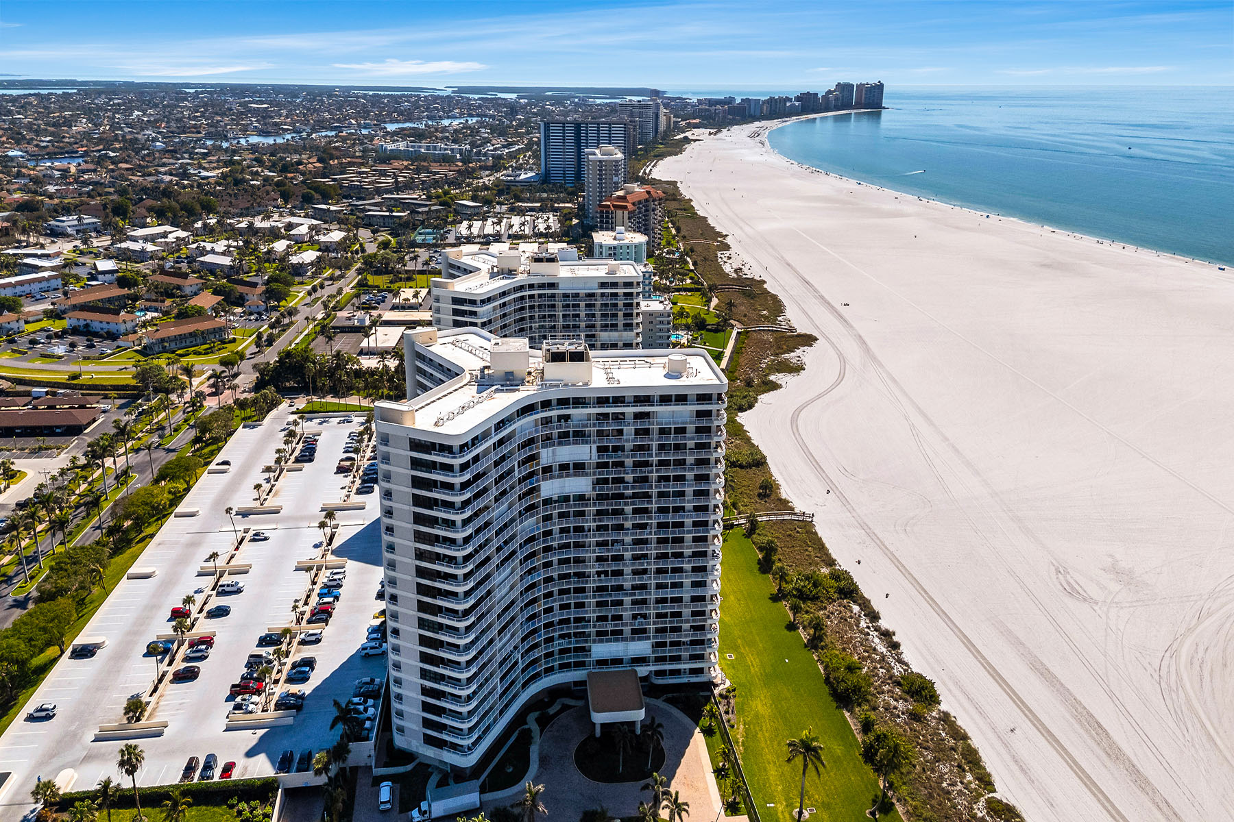 320 Seaview Court , 1810