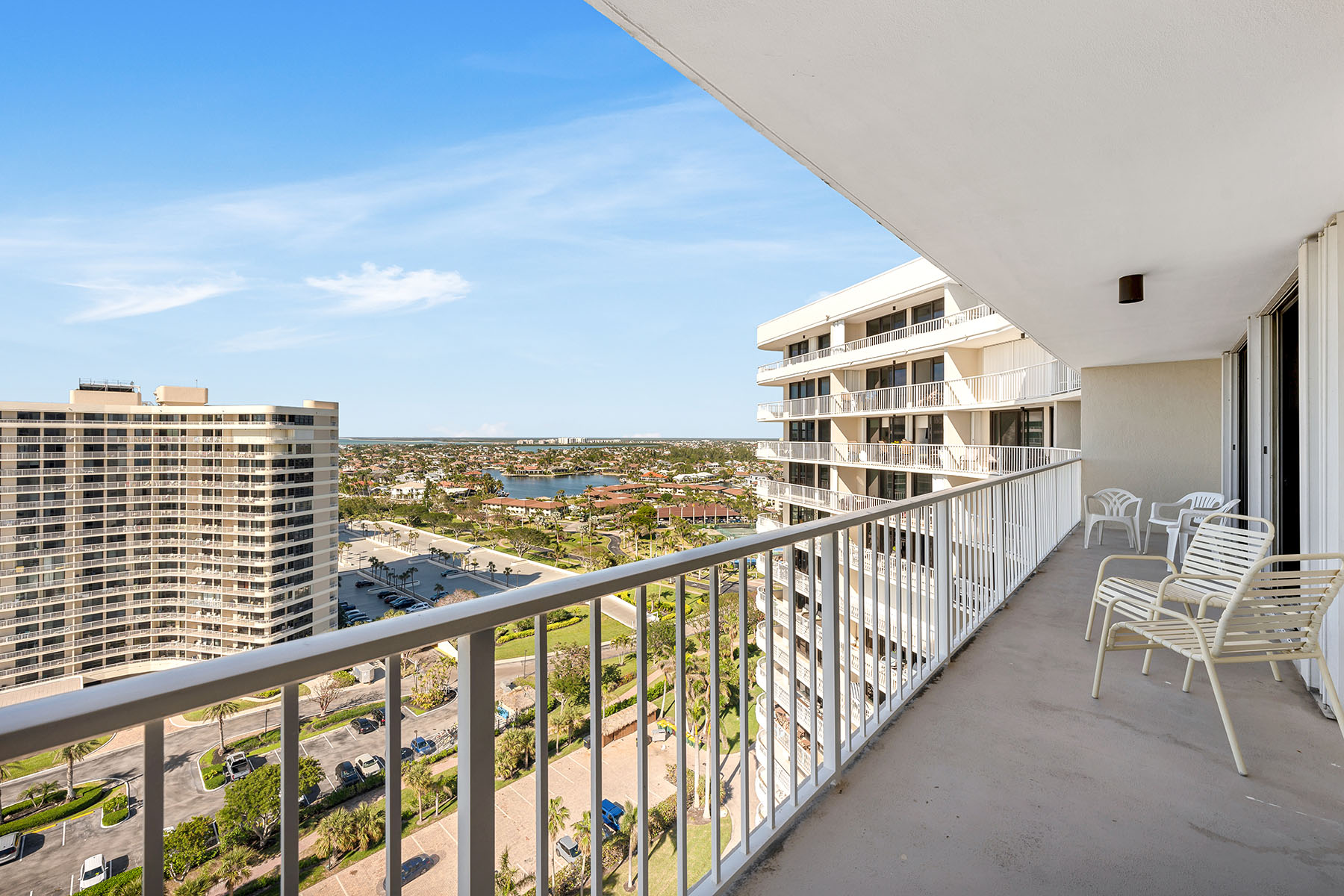 320 Seaview Court , 1810
