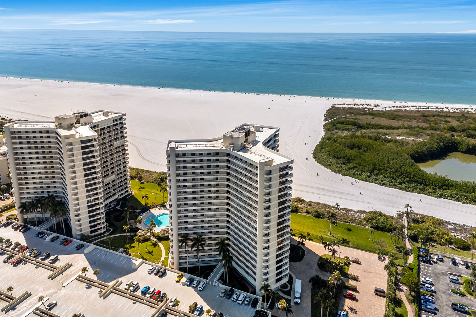 320 Seaview Court , 1810