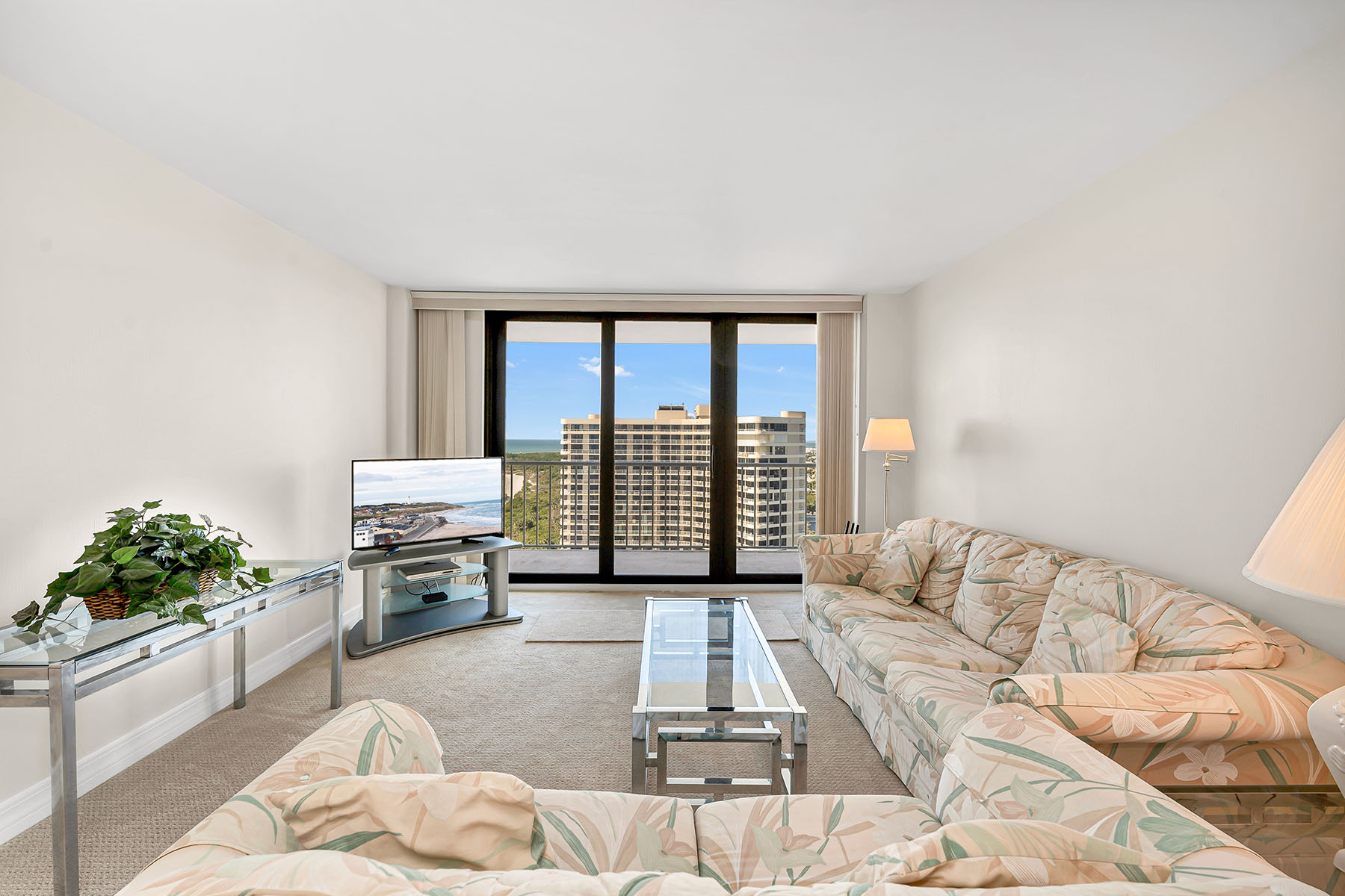 320 Seaview Court , 1810