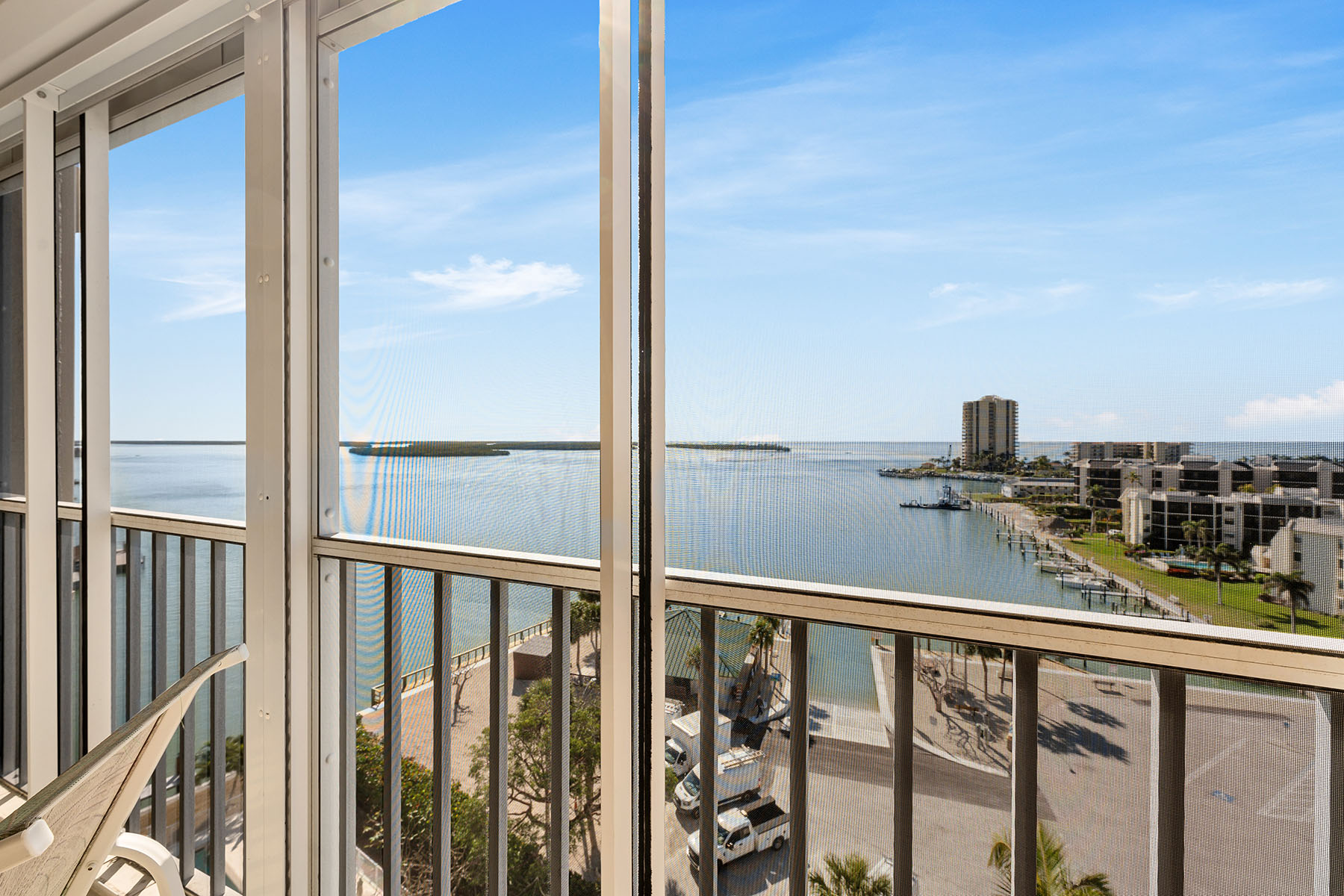901 Collier Court , 905