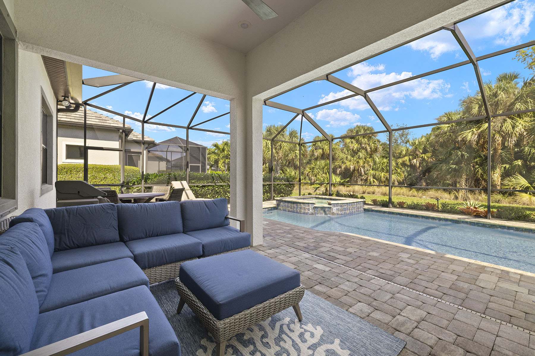 9404 Night Heron Lane