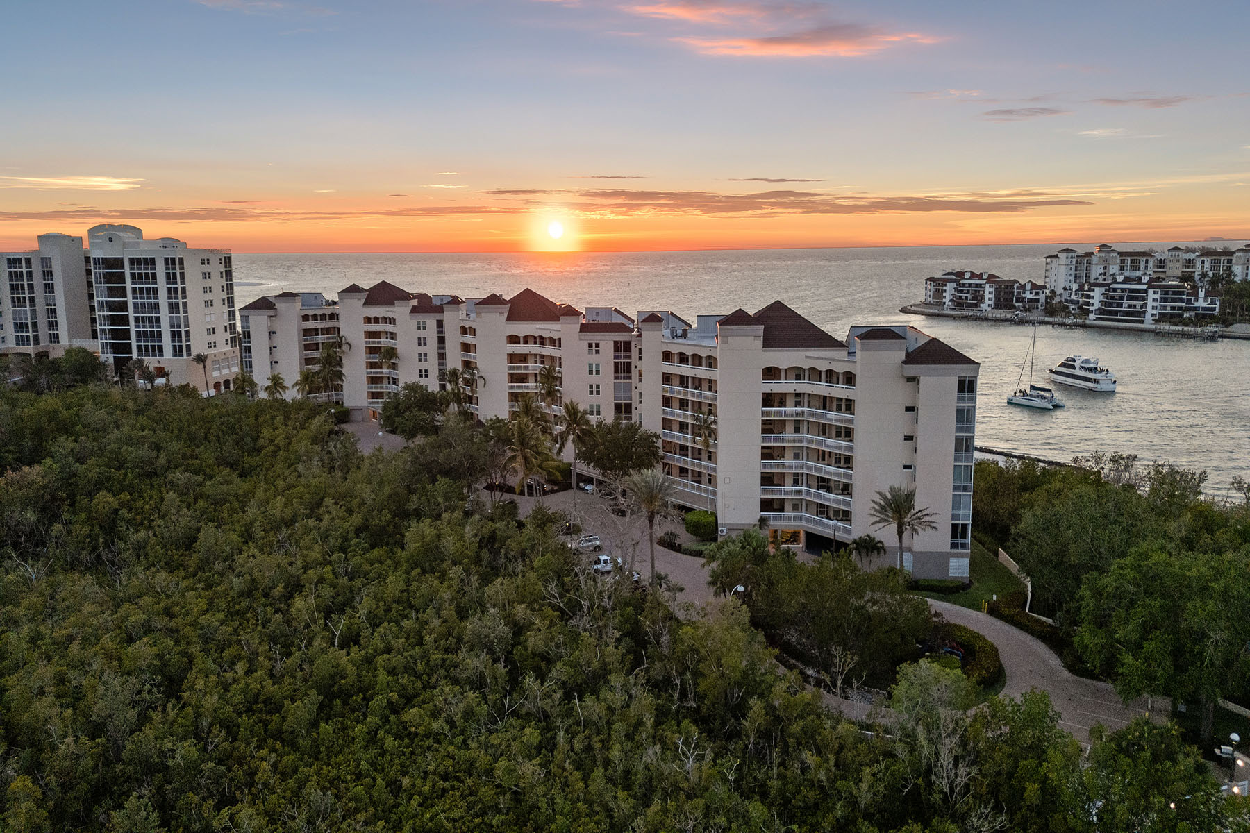 6000 Royal Marco Way , 451