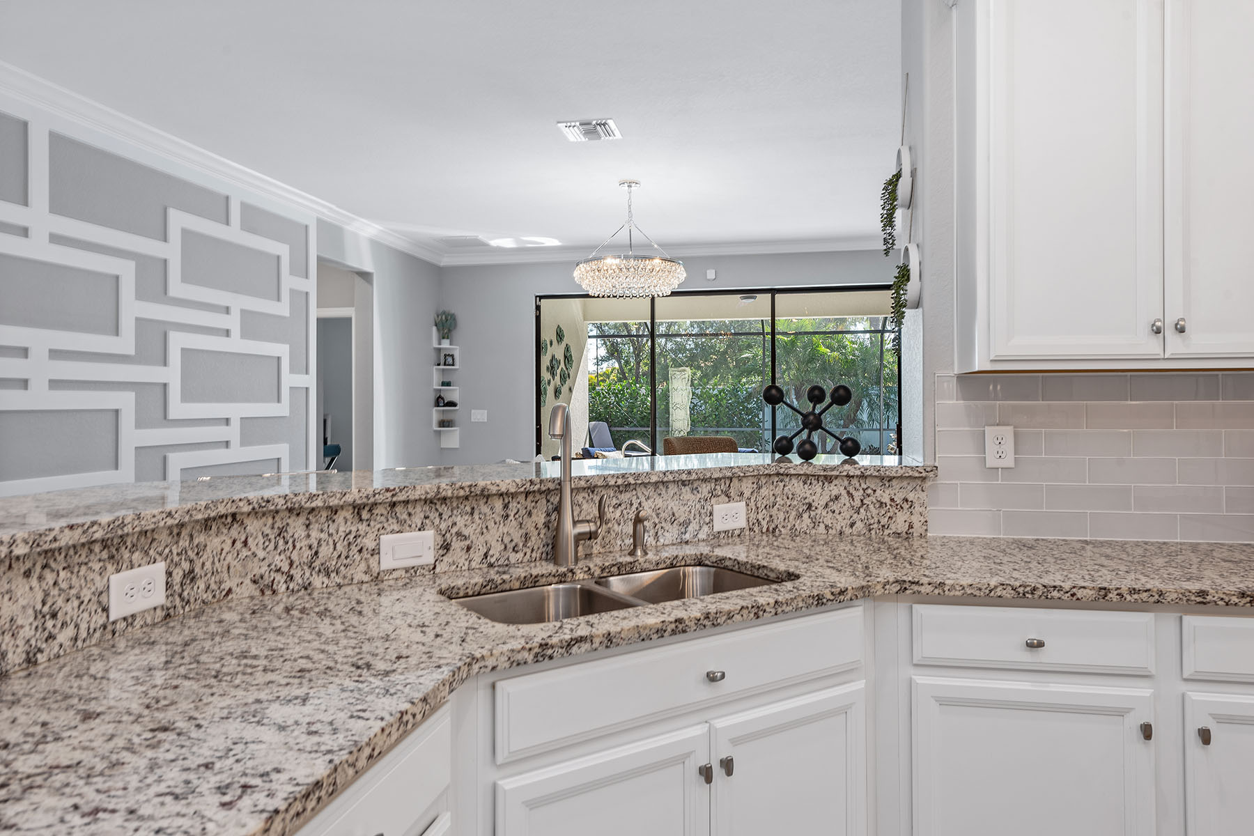 9381 Glenforest Drive
